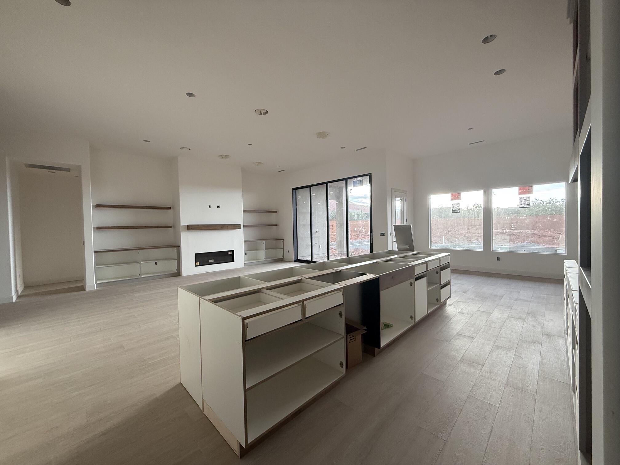 ONYX CANYON - Residential