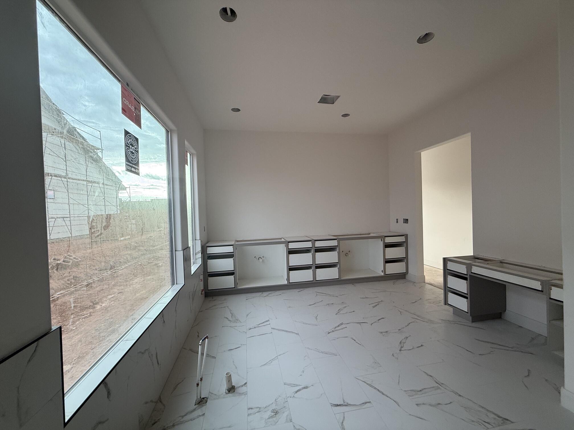 ONYX CANYON - Residential