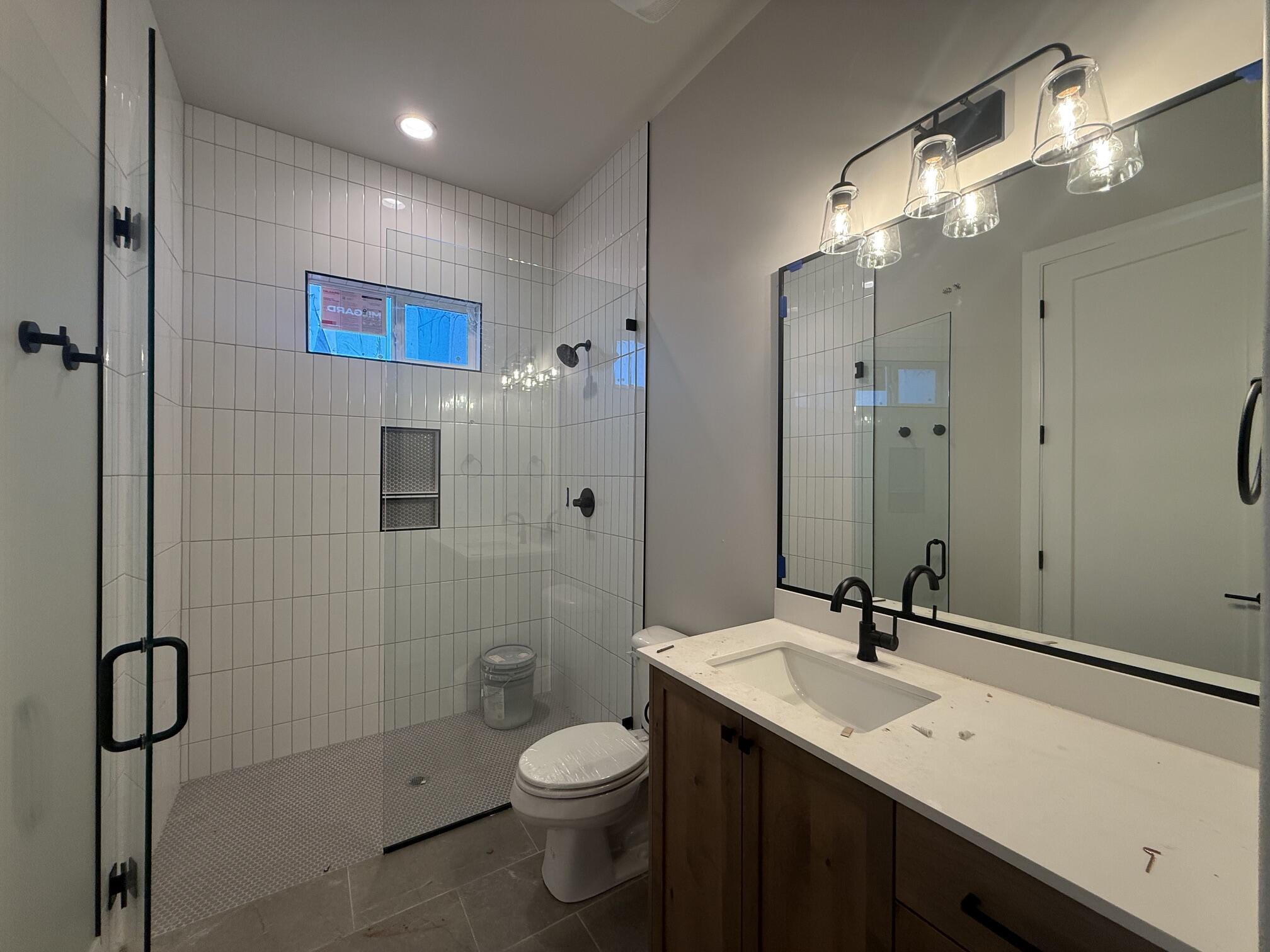 ONYX CANYON - Residential