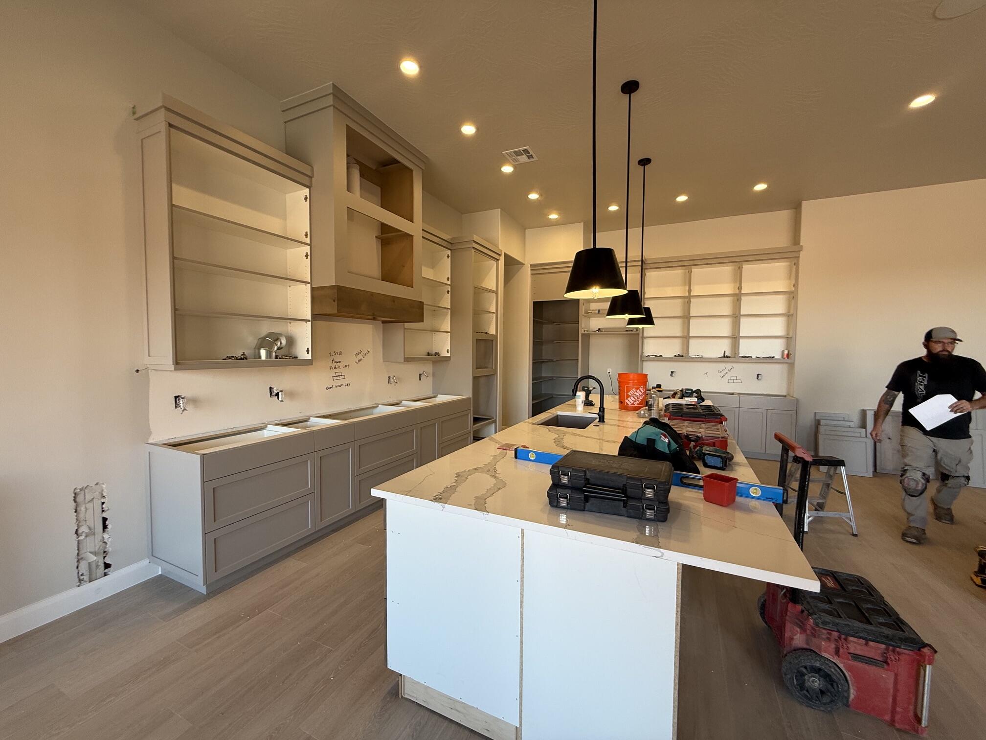 ONYX CANYON - Residential