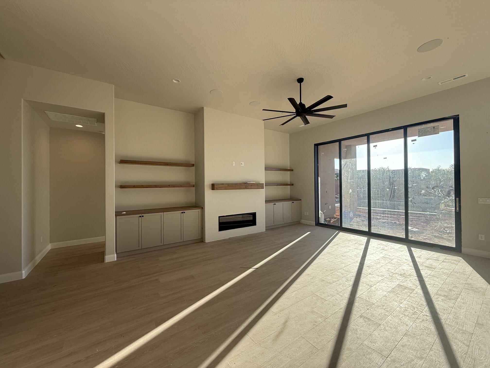 ONYX CANYON - Residential