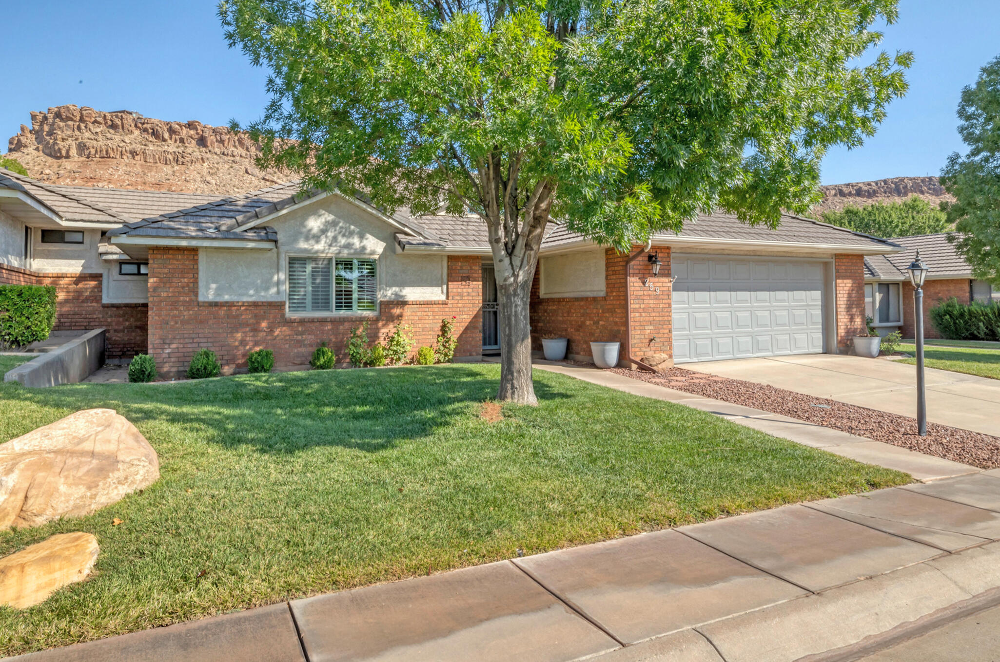 This one is ready to impress-step into this beautifully updated home featuring 2 bedrooms, 2 bathrooms, and a warm, open-concept living space. Ideally located close to shopping, parks and walk-biking trails-perfect for everyday convenience and outdoor enjoyment.