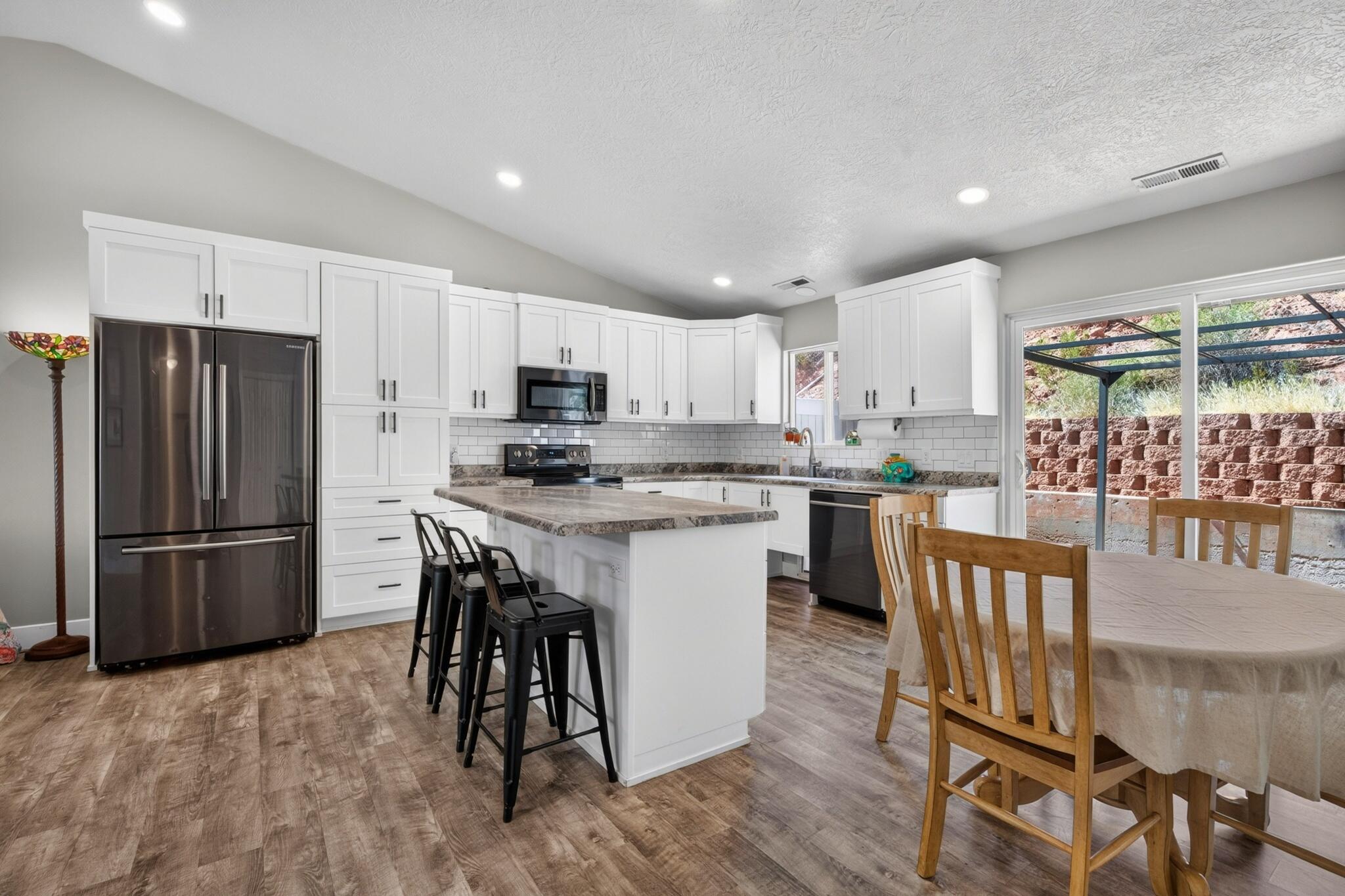 CANNON PARKVIEW TOWNHOMES - Residential