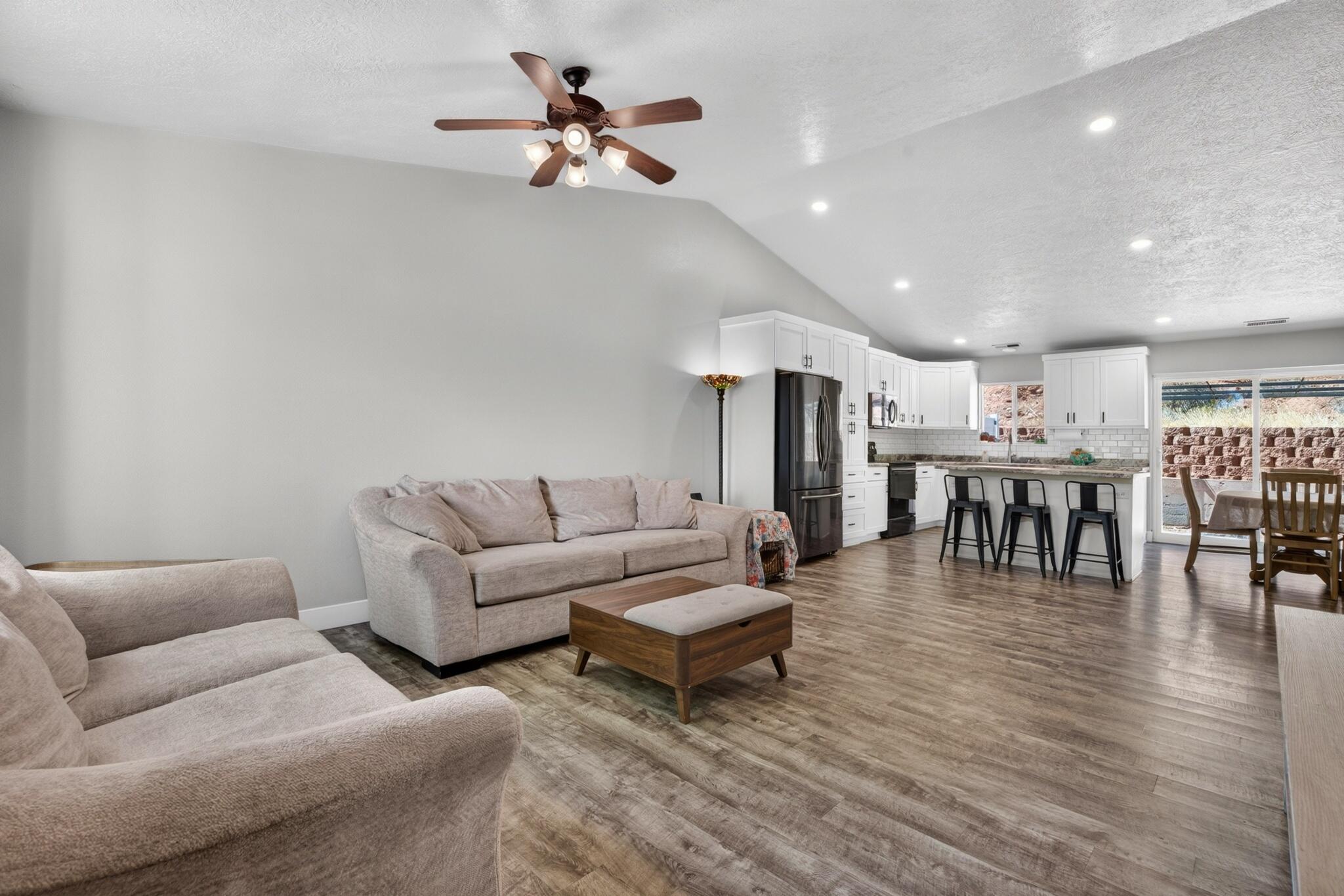 CANNON PARKVIEW TOWNHOMES - Residential