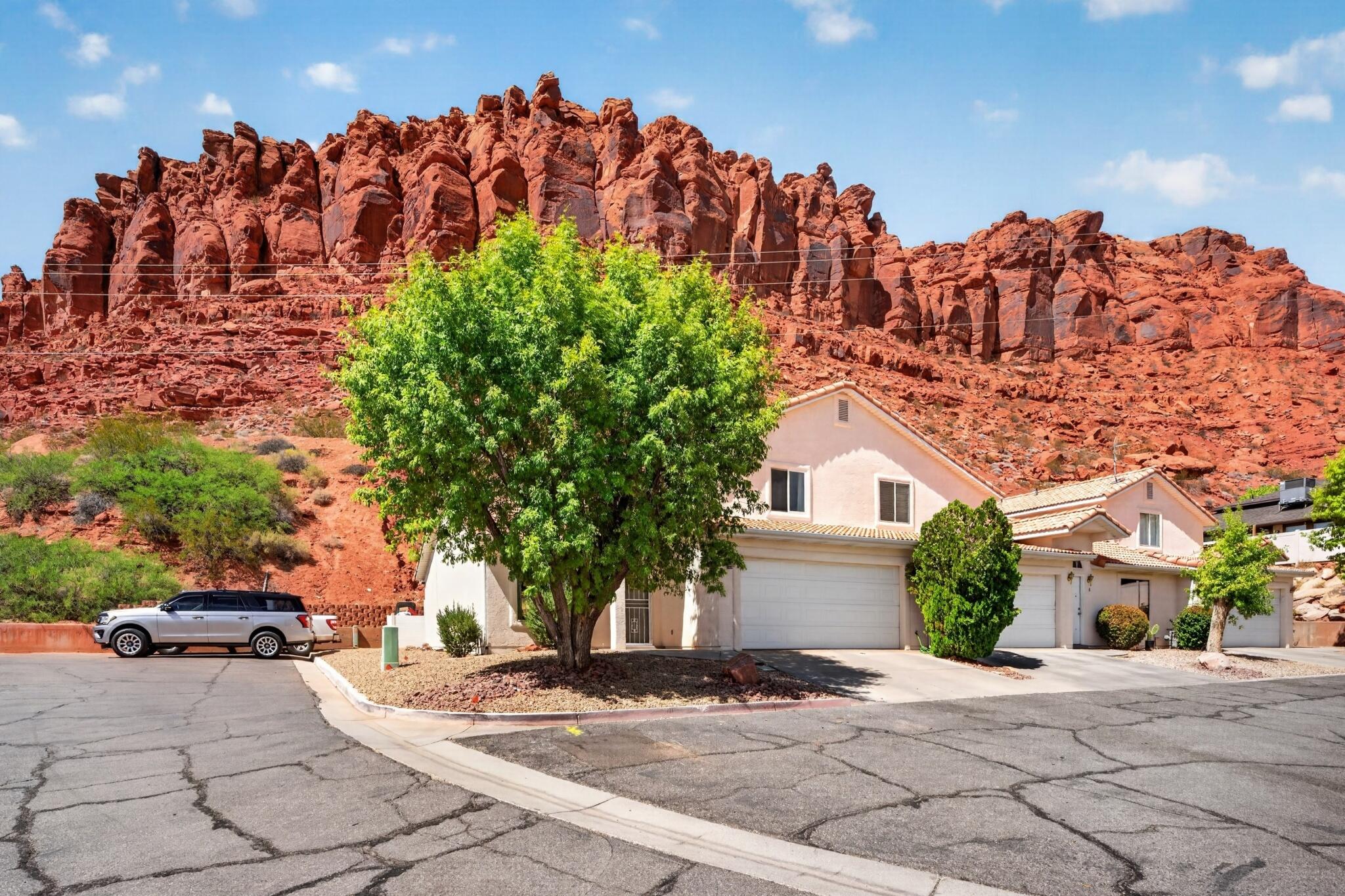 CANNON PARKVIEW TOWNHOMES - Residential