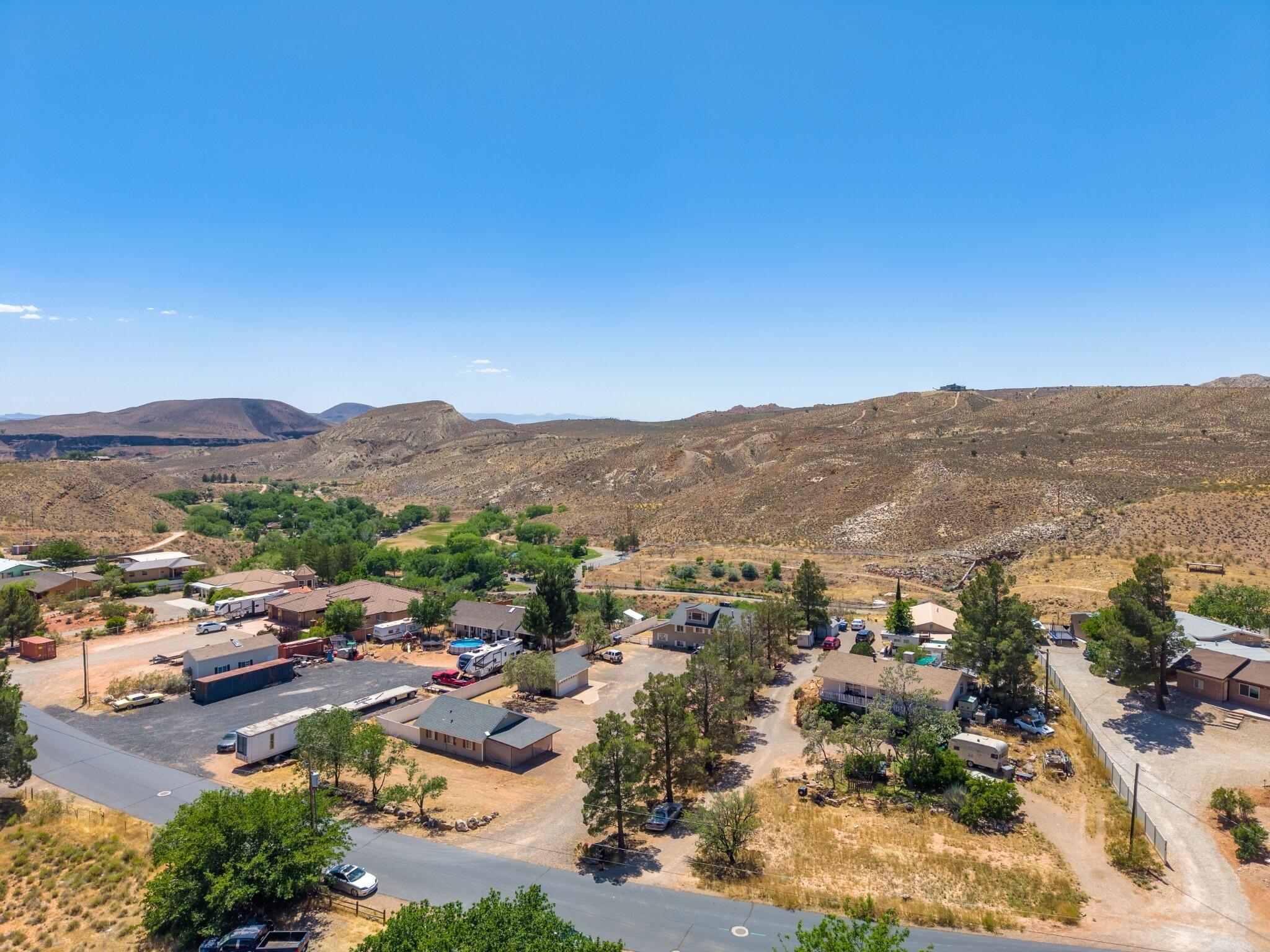 TOQUERVILLE ESTATES - Residential