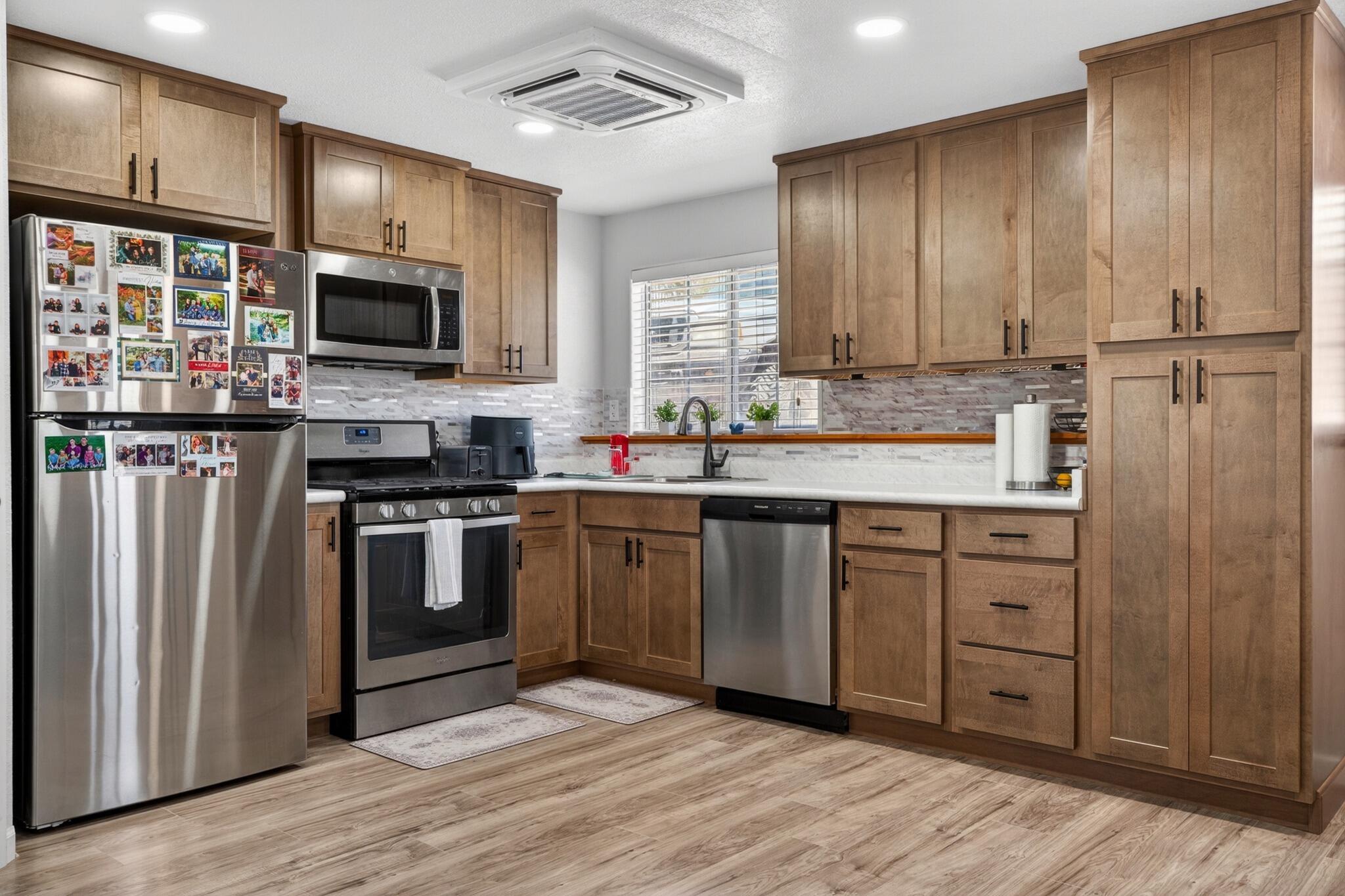 TOQUERVILLE ESTATES - Residential