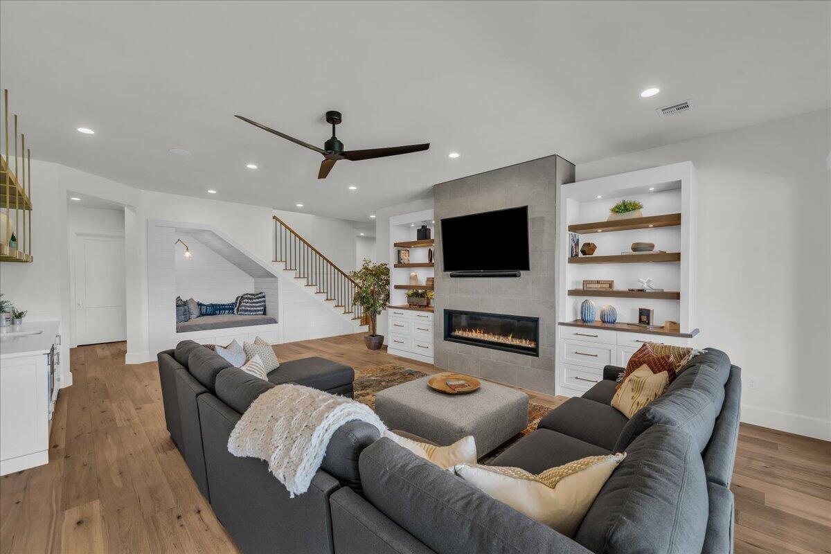 CANYON VIEW RIDGE AT SUNBROOK - Residential