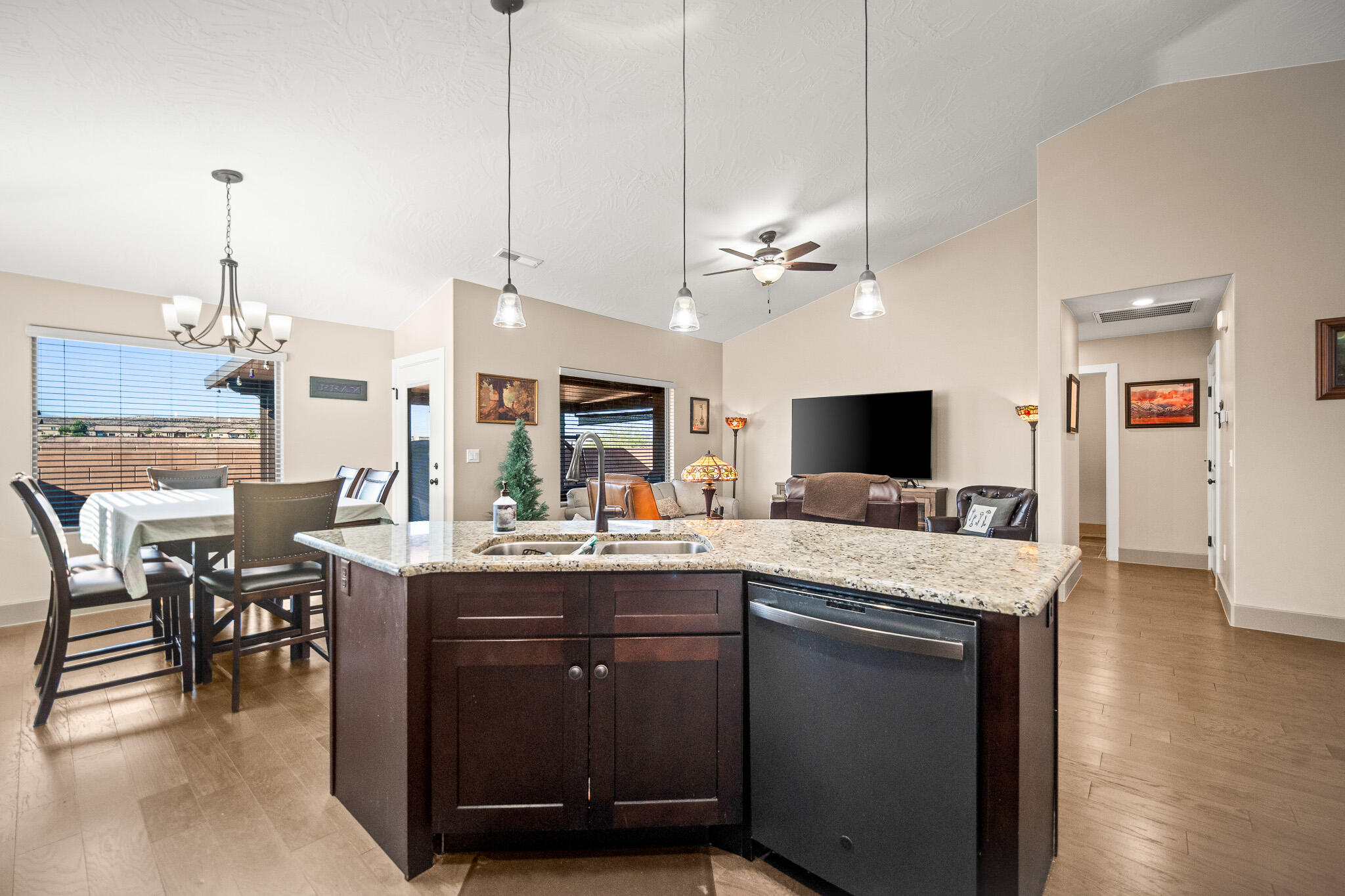 JOSHUAS AT SOUTHGATE - Residential