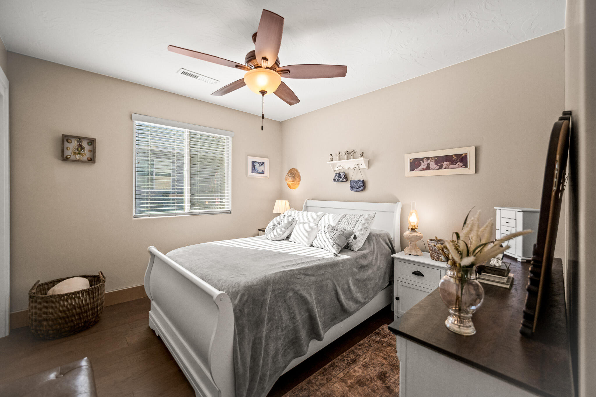 JOSHUAS AT SOUTHGATE - Residential