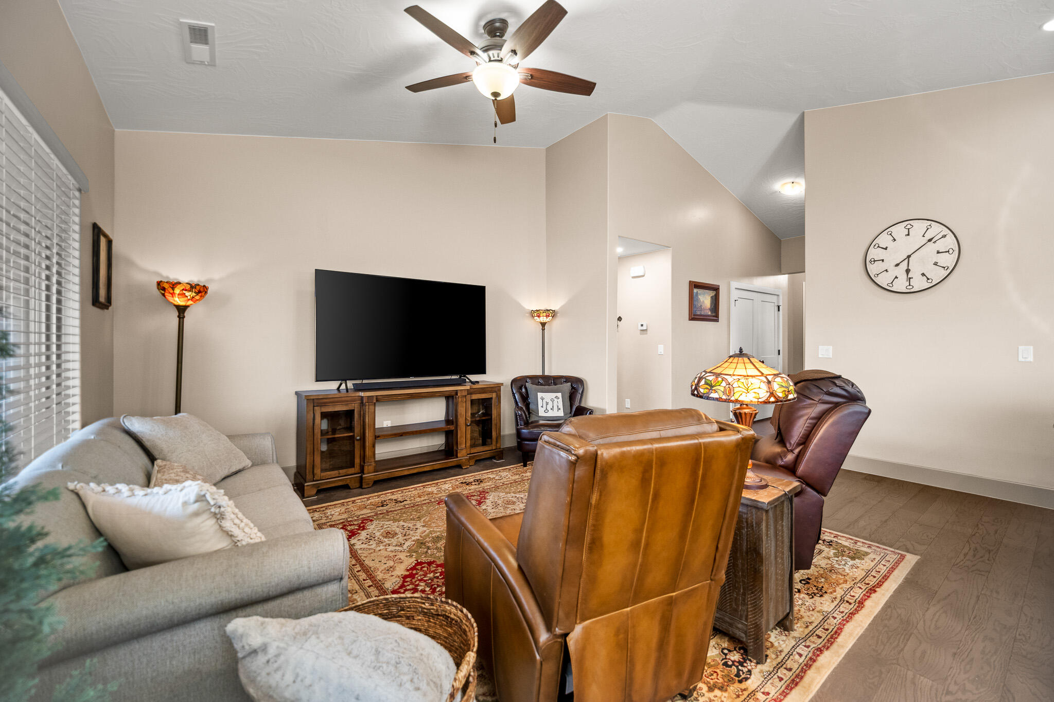JOSHUAS AT SOUTHGATE - Residential