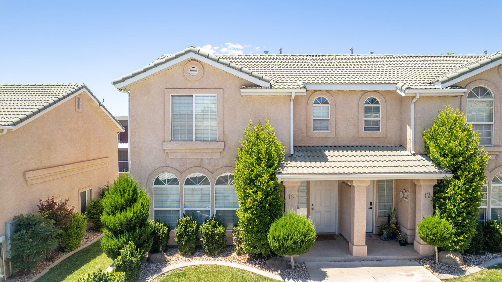 Fantastic 3-Bedroom, 2.5-Bathroom End-Unit Townhome | 1,409 Sq. Ft.

Ideally located within walking distance to Utah Tech University, this well maintained end-unit offers incredible versatility. Whether you are looking for a long-term investment property, an easy 'house hack' to live in and rent out later, or a low-maintenance, sunny St. George second home, this property could be perfect.

Key Features You'll Love:
Turn-Key & Fresh: Well-maintained, exceptionally clean, and move-in ready with newer flooring and fresh interior paint for true peace of mind.

End-Unit Lot: Enjoy added privacy and a more spacious, open backyard area compared to standard interior units.

Prime Location: Steps away from the university campus, restaurants , and shopping, making it a highly desirable rental location with excellent long-term growth potential.

This property is ready for its next owner. Schedule your private showing today!