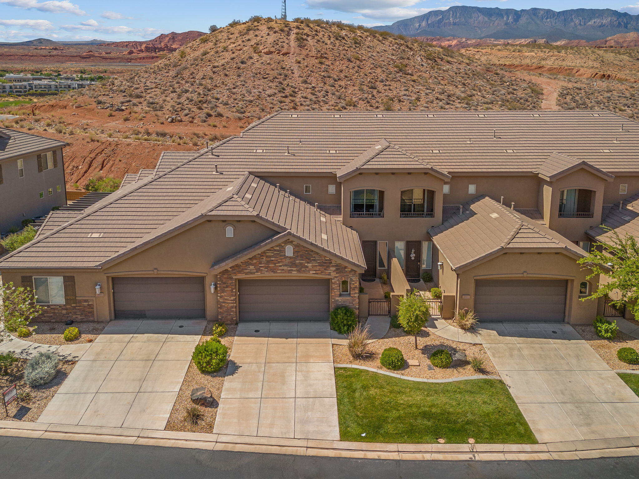 CORAL RIDGE TOWNHOMES - Residential