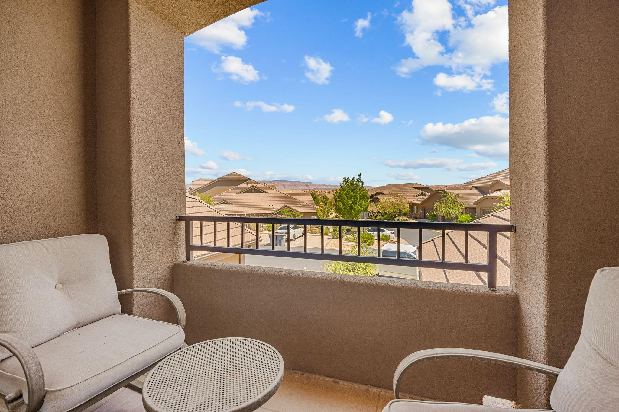 CORAL RIDGE TOWNHOMES - Residential