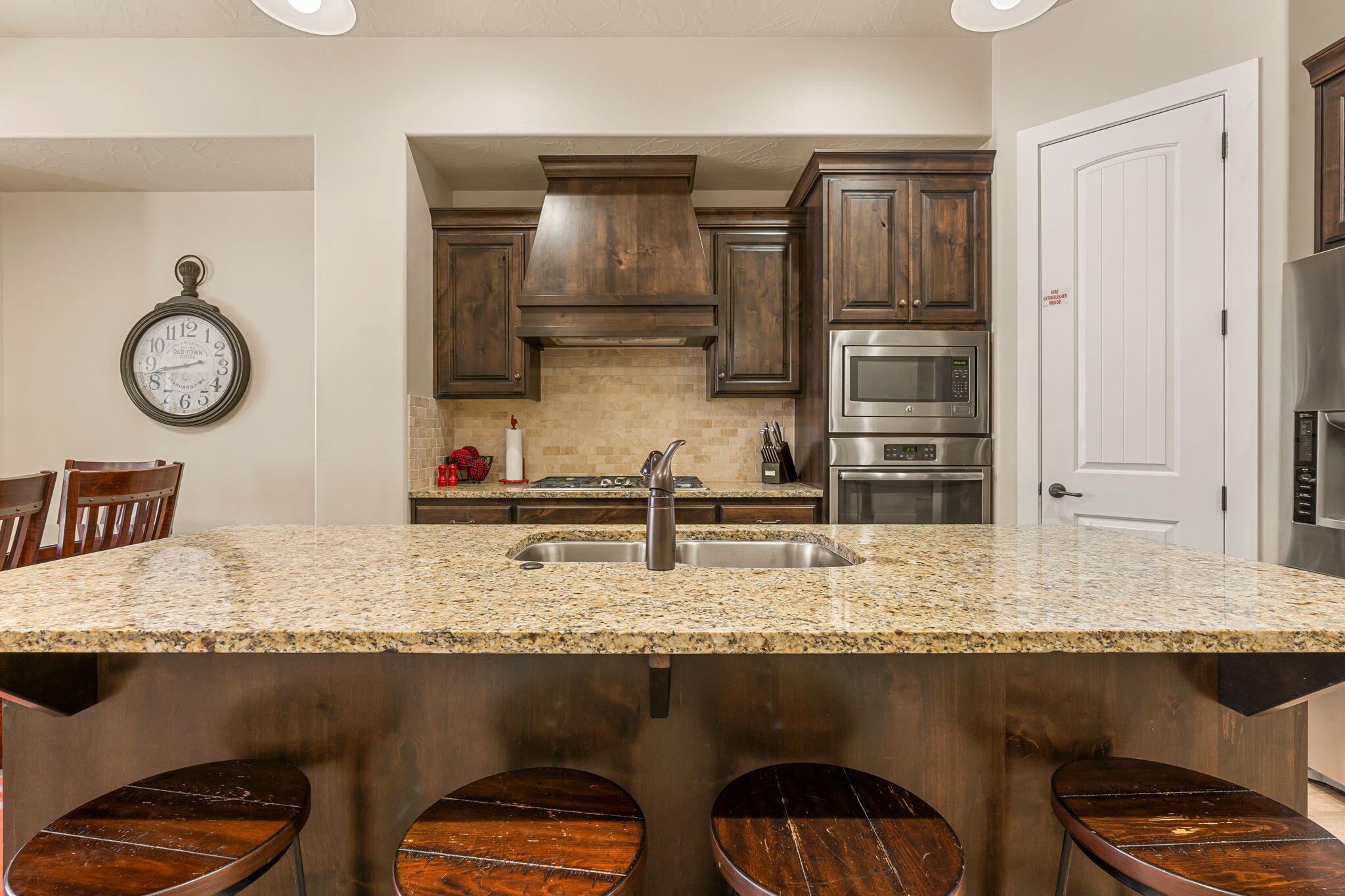 CORAL RIDGE TOWNHOMES - Residential