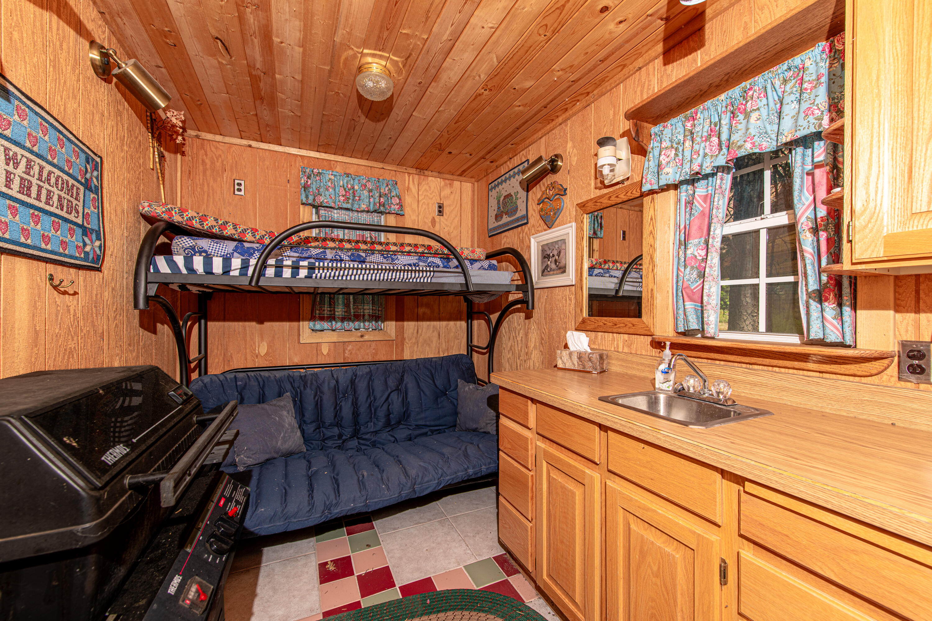 PEACEFUL ACRES UNIT - Residential