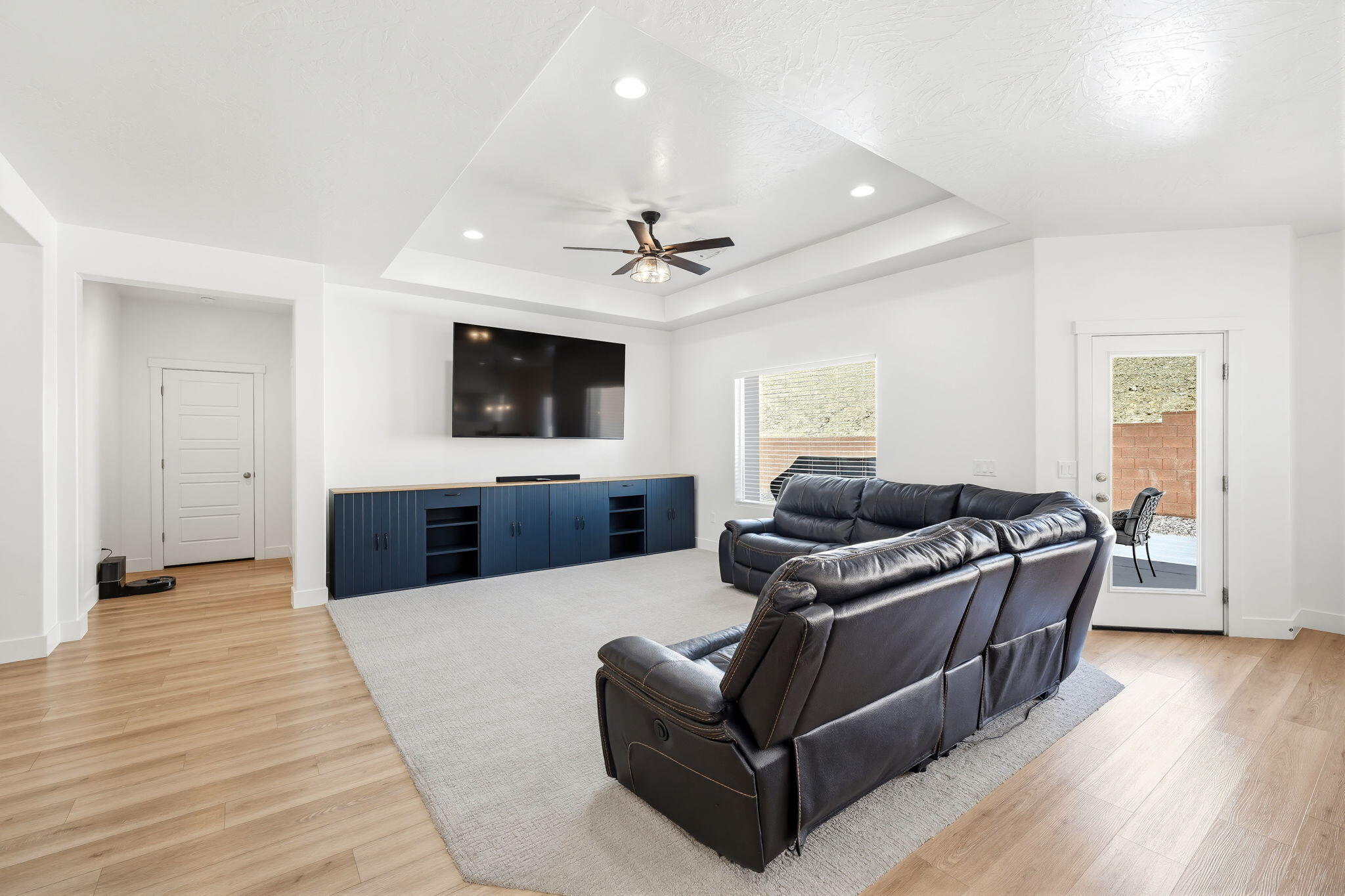 SAGE CANYON - Residential