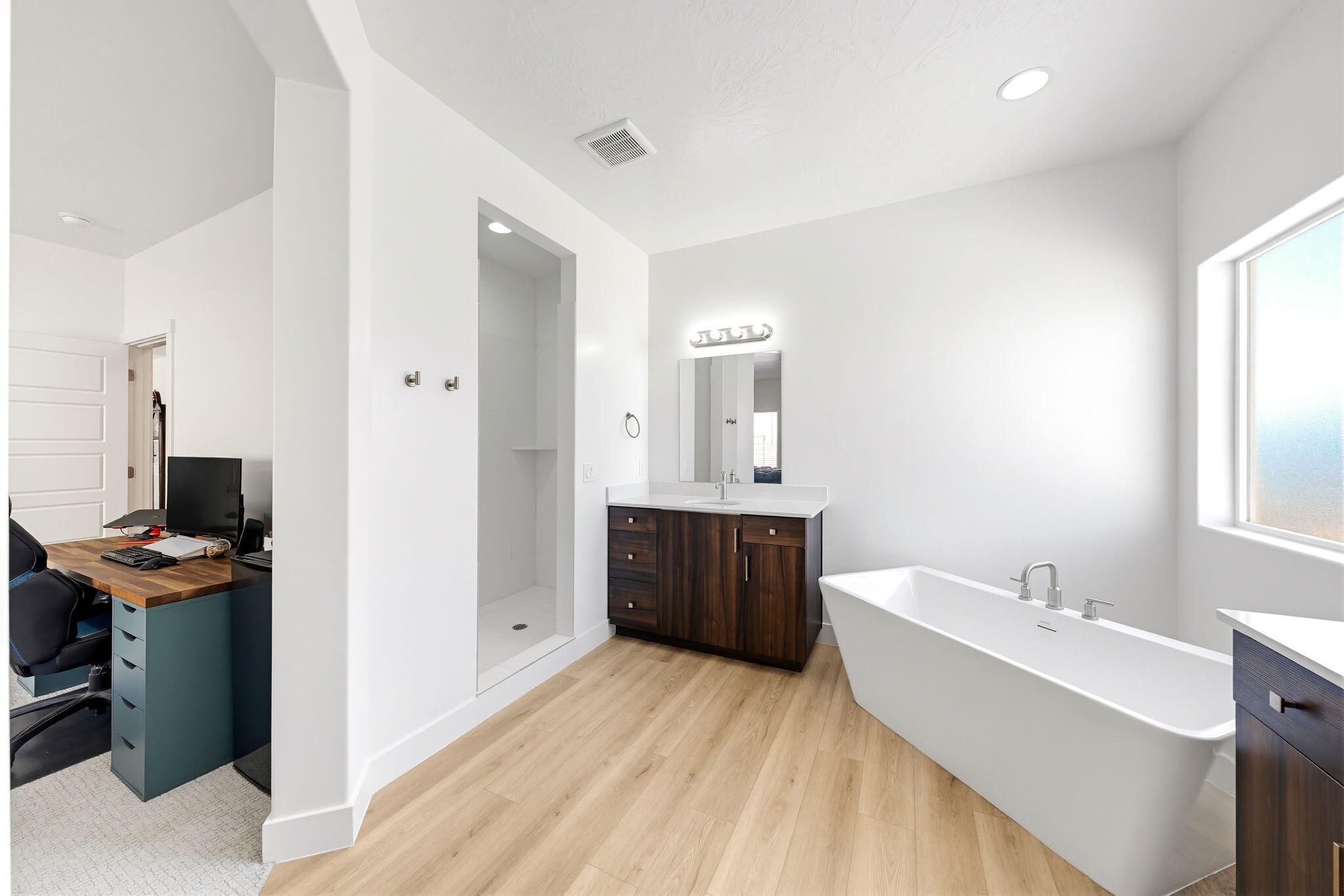 SAGE CANYON - Residential
