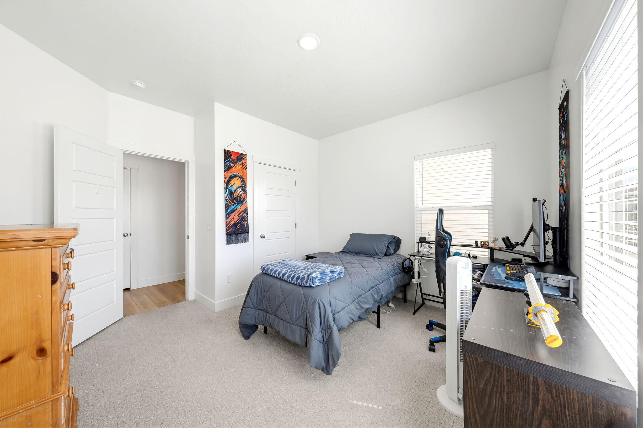 SAGE CANYON - Residential