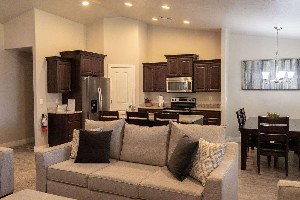 DIXIE SPRINGS - Residential