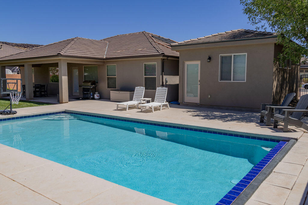 DIXIE SPRINGS - Residential