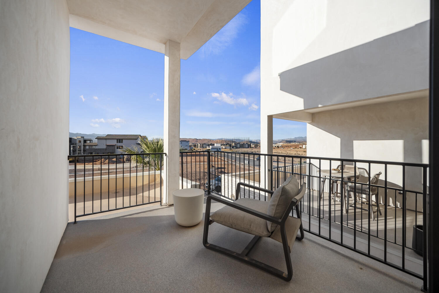 DESERT COLOR RESORT - Residential