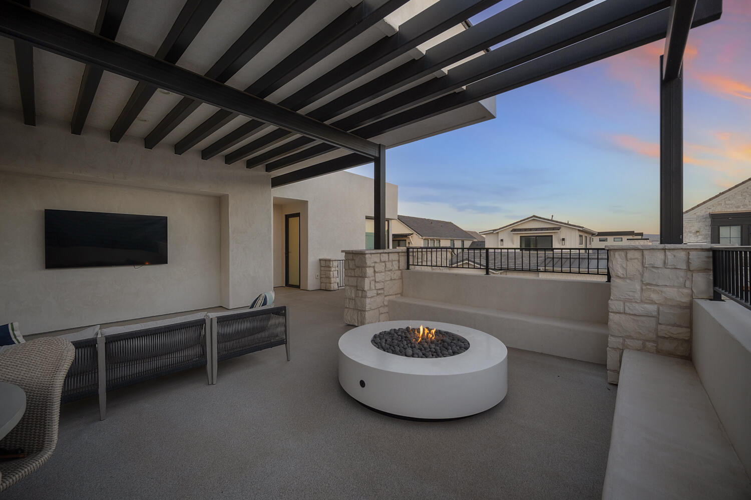 DESERT COLOR RESORT - Residential