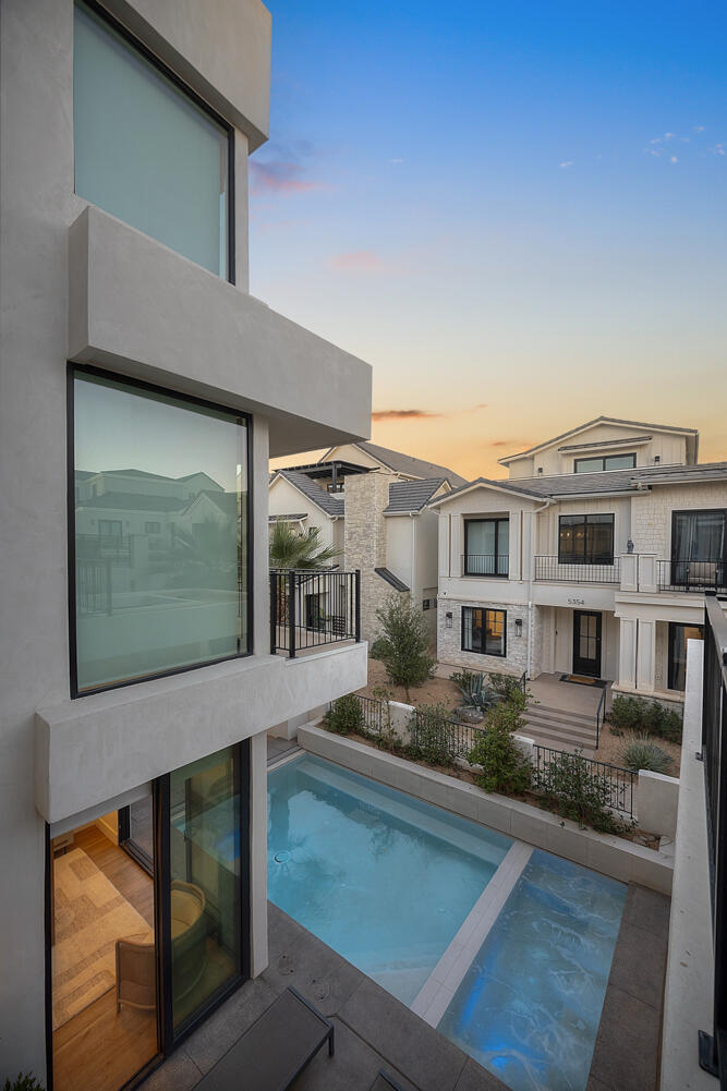 DESERT COLOR RESORT - Residential