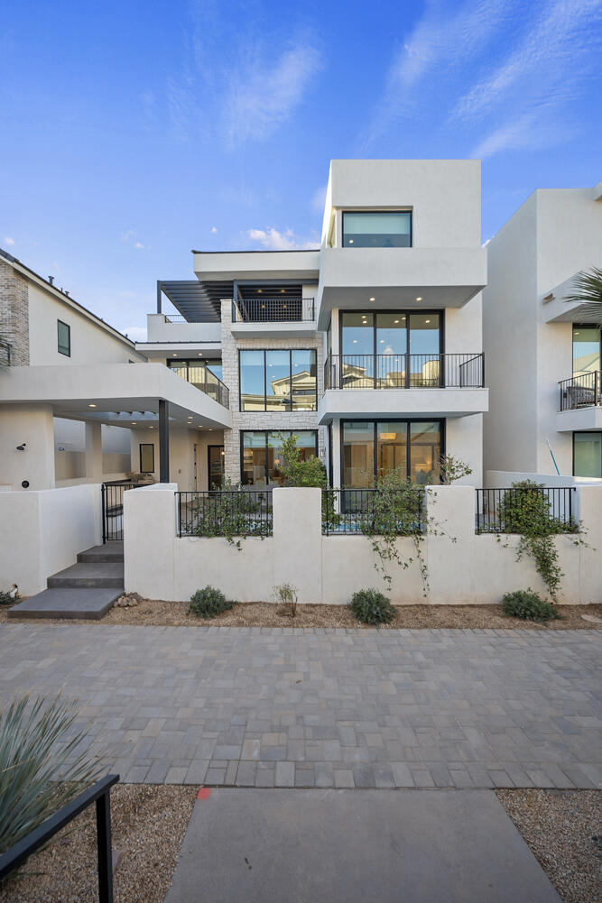 DESERT COLOR RESORT - Residential