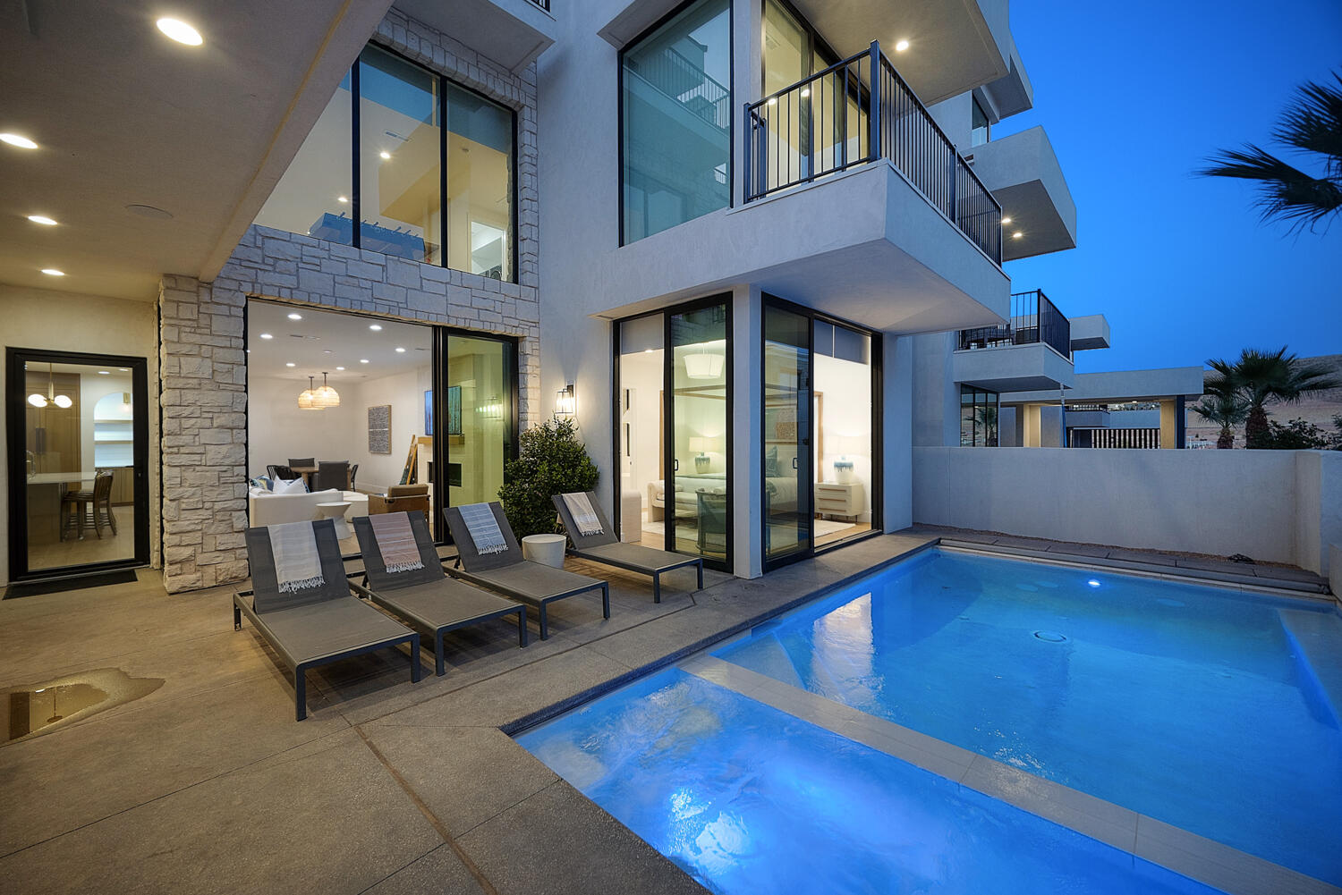 DESERT COLOR RESORT - Residential