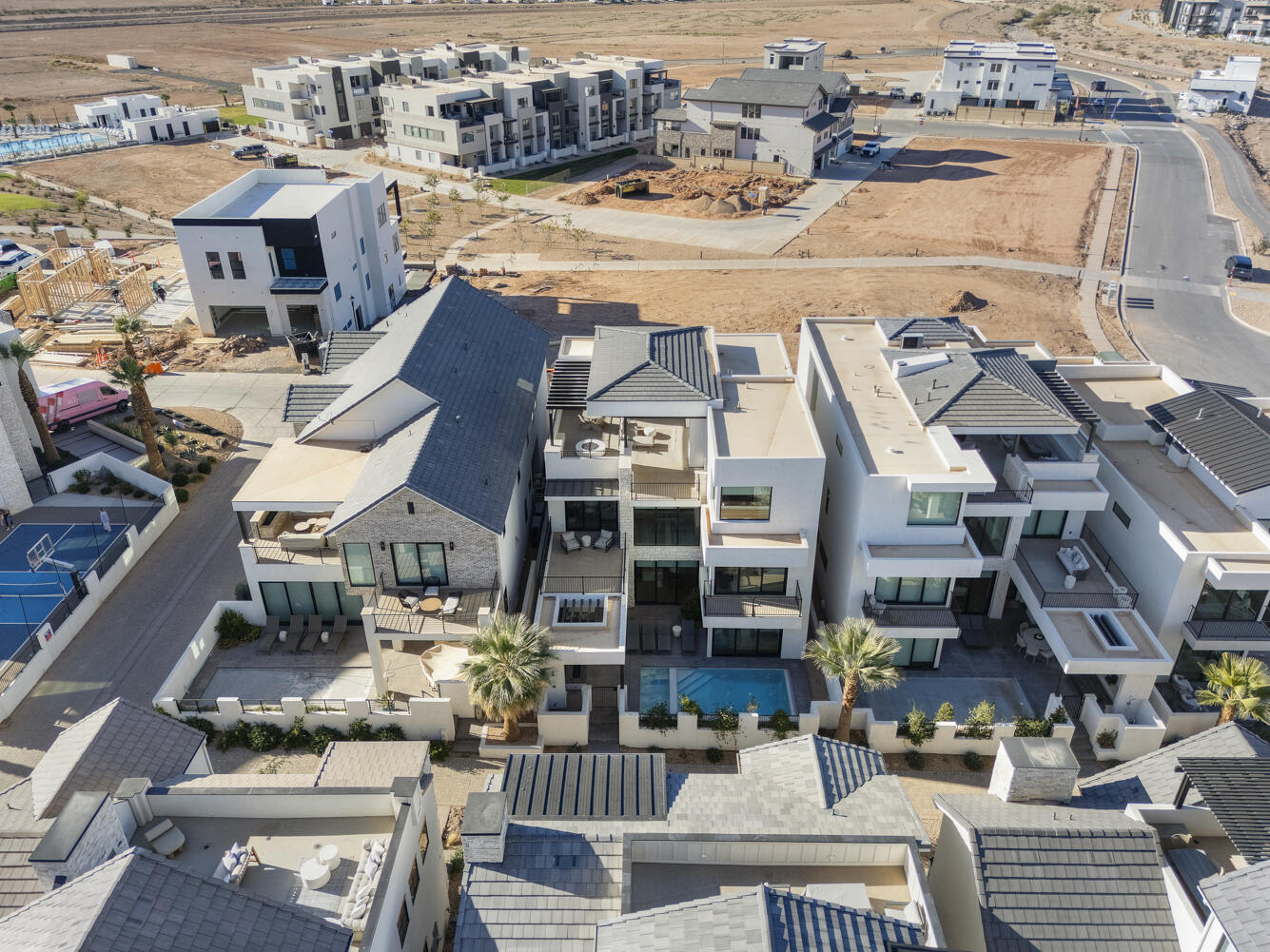 DESERT COLOR RESORT - Residential
