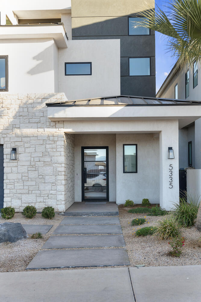 DESERT COLOR RESORT - Residential