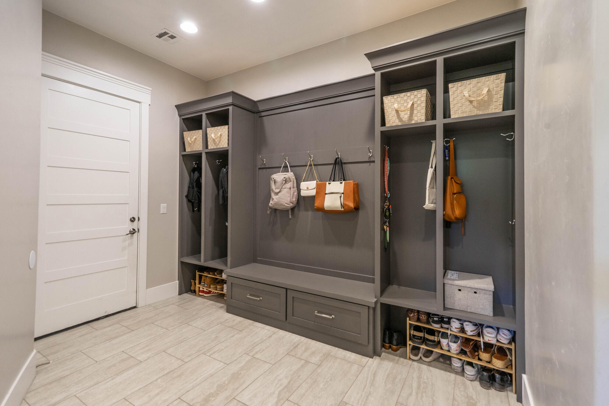 WINDSOR ESTATES - Residential