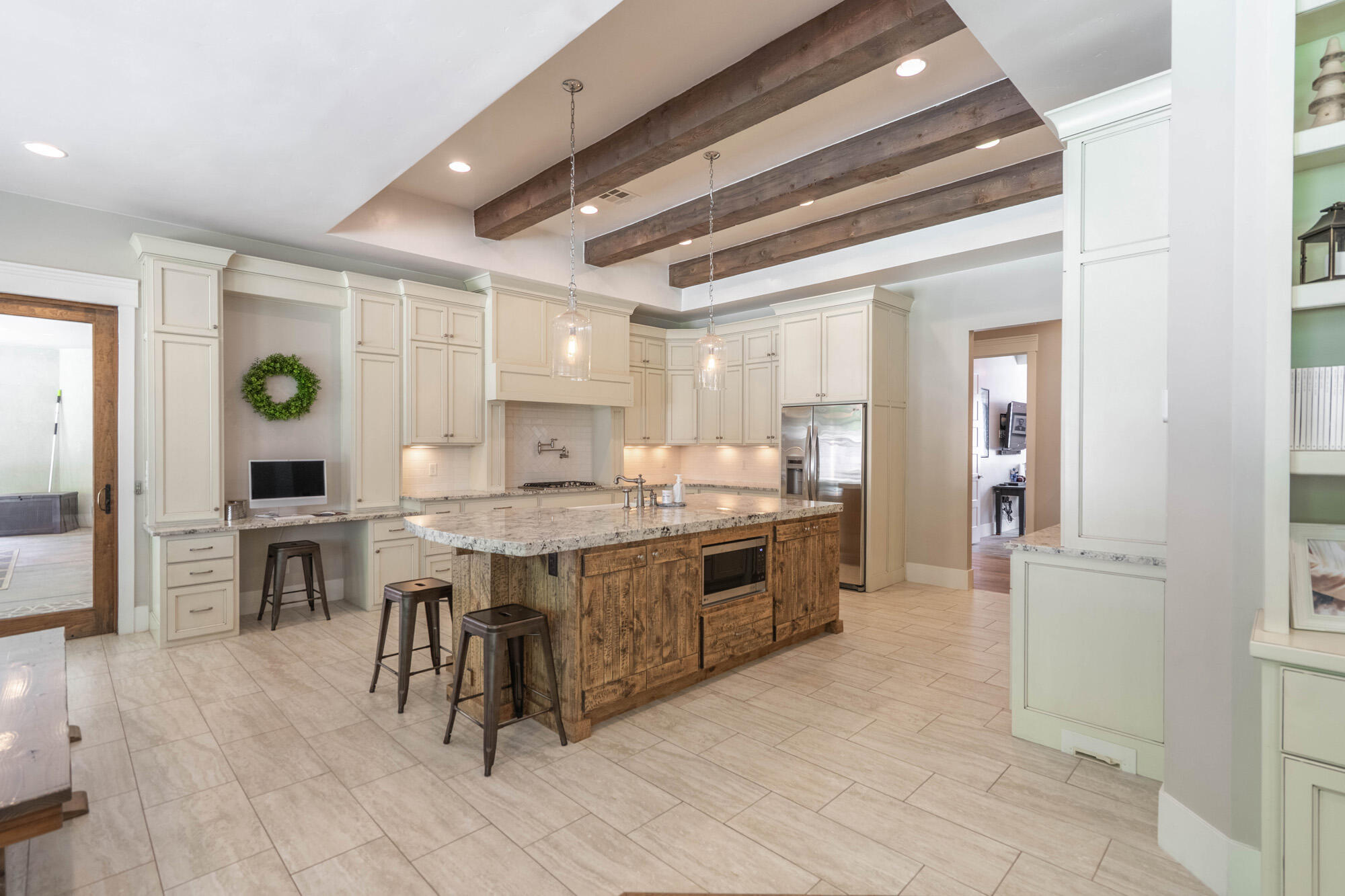 WINDSOR ESTATES - Residential