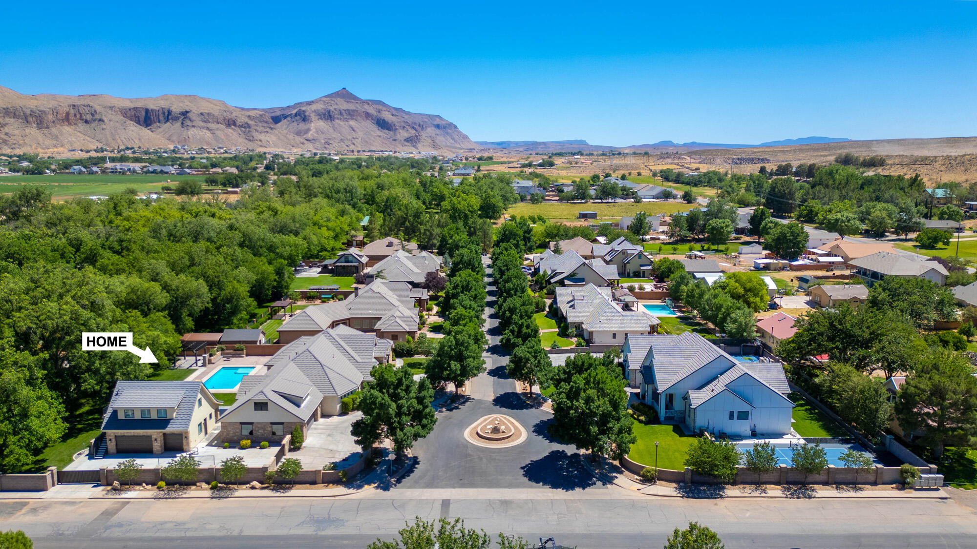 WINDSOR ESTATES - Residential