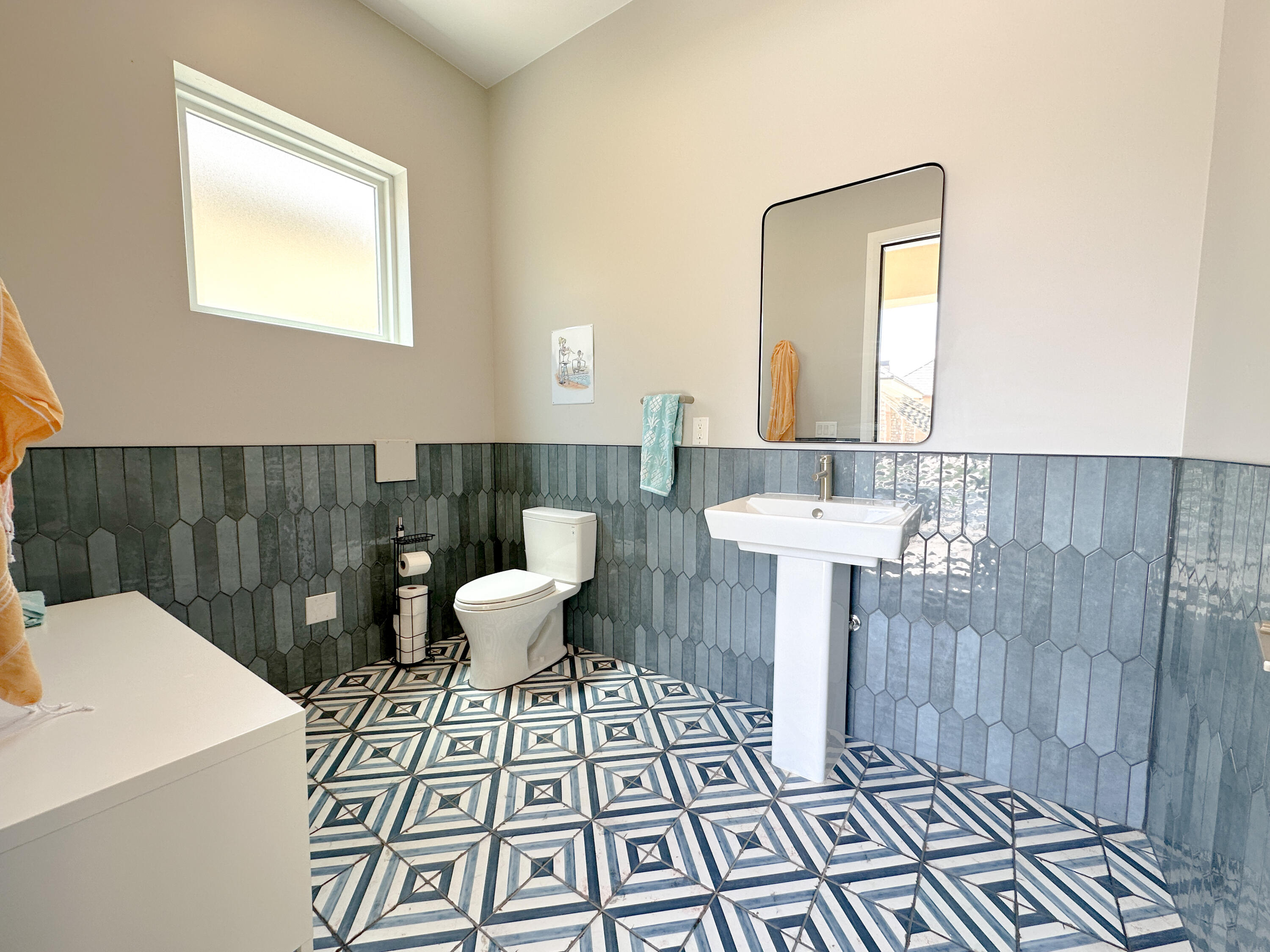 WINDSOR ESTATES - Residential