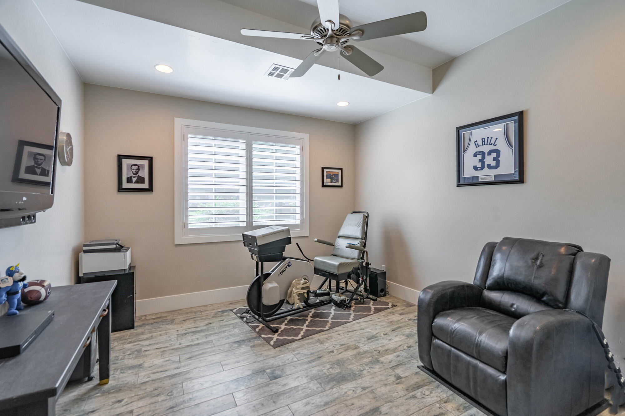 WINDSOR ESTATES - Residential