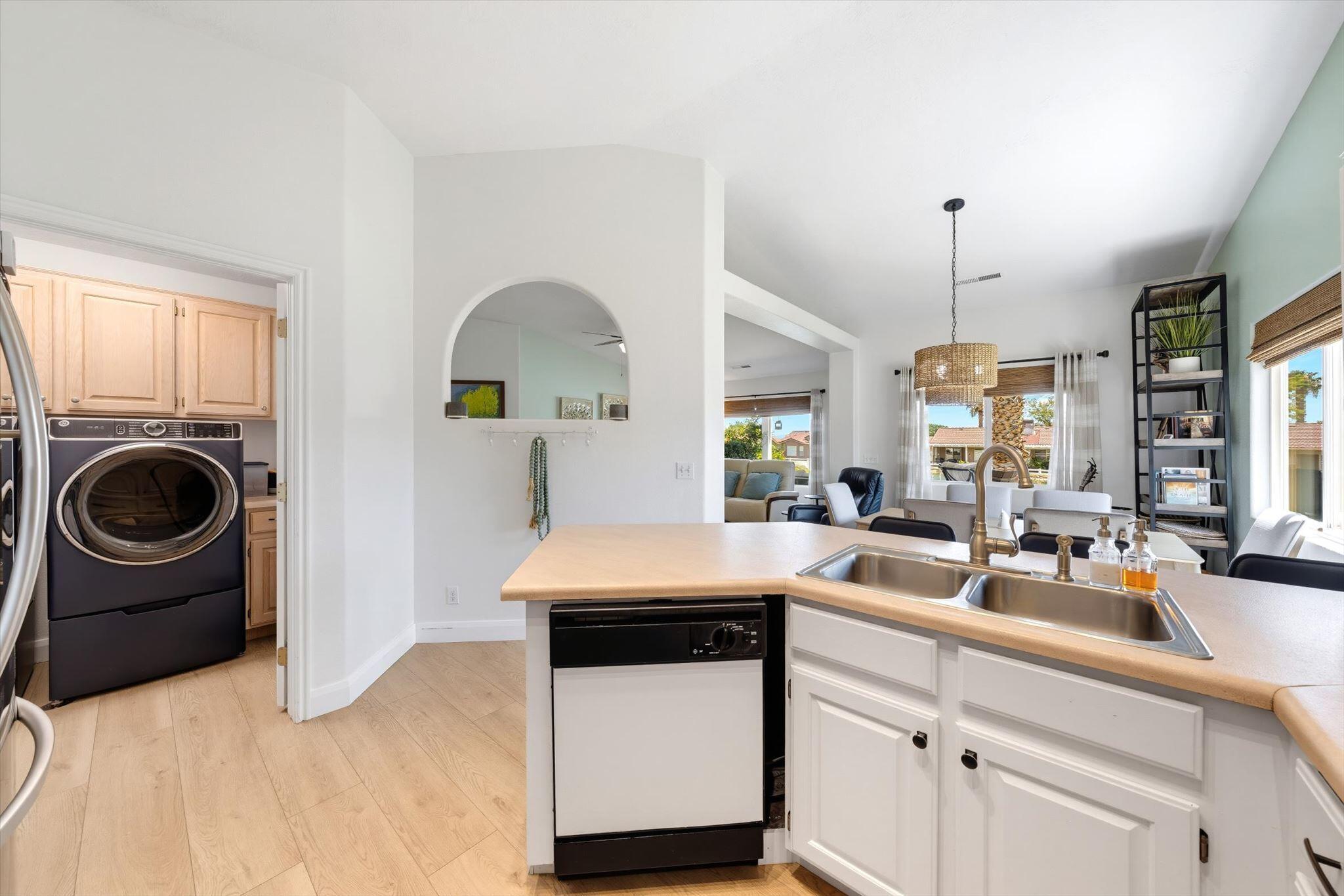 PADRE LAKES TOWNHOMES - Residential