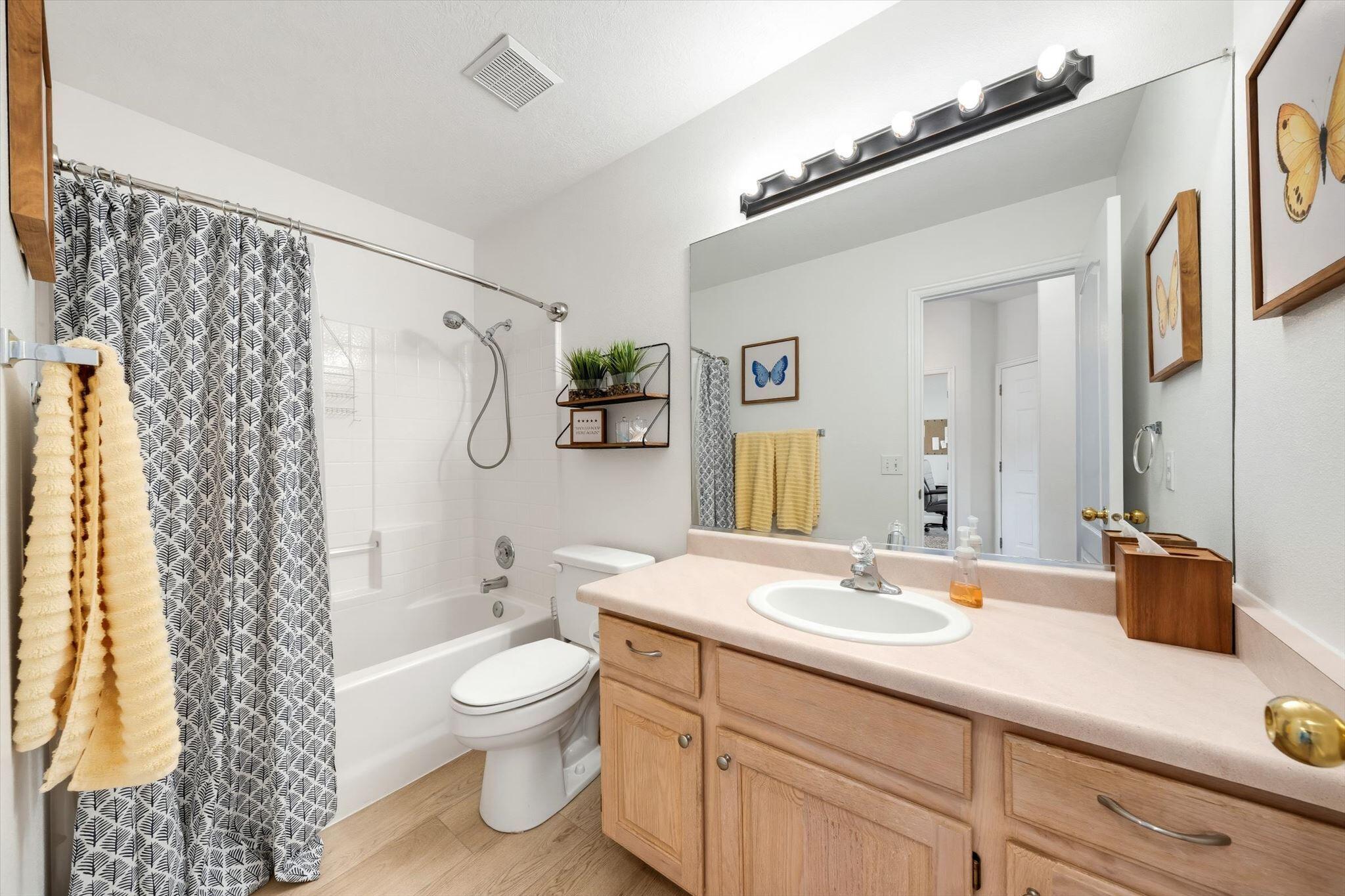 PADRE LAKES TOWNHOMES - Residential