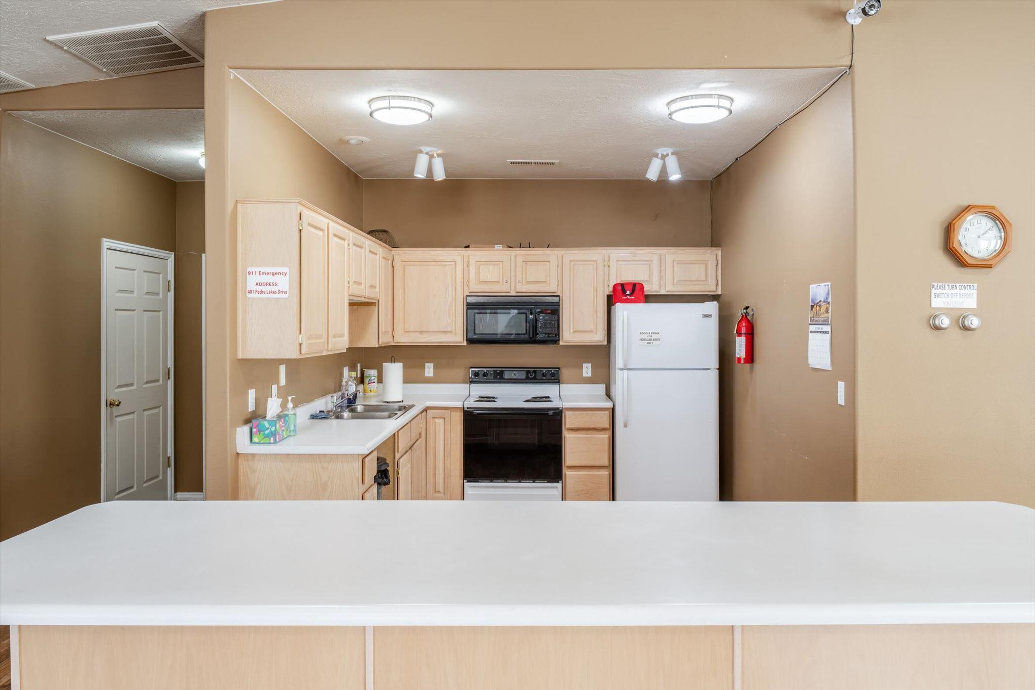 PADRE LAKES TOWNHOMES - Residential
