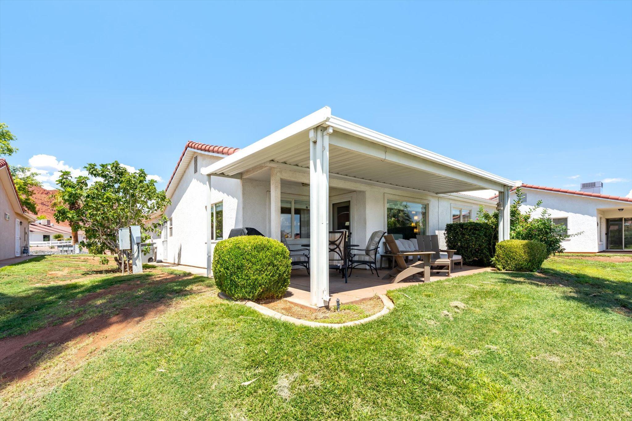 PADRE LAKES TOWNHOMES - Residential