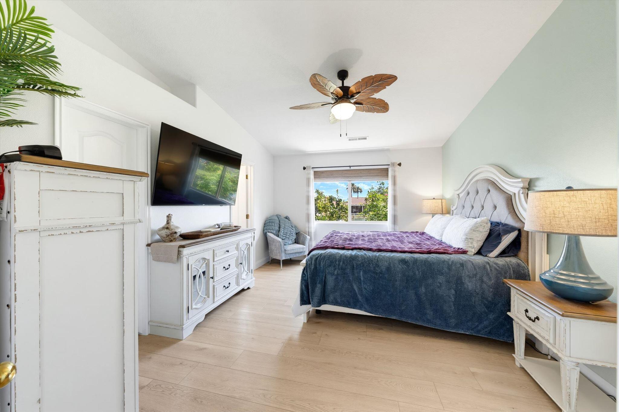 PADRE LAKES TOWNHOMES - Residential