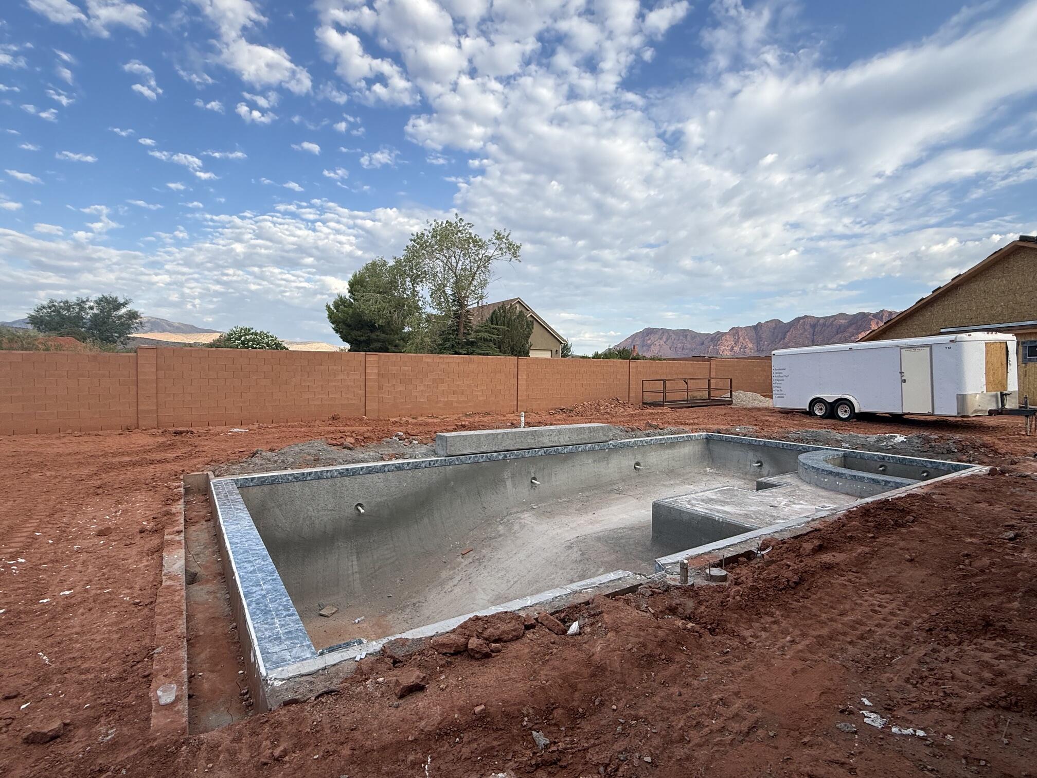 ONYX CANYON - Residential