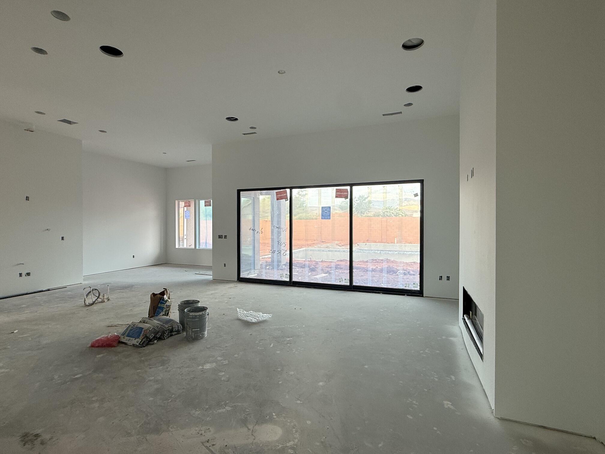 ONYX CANYON - Residential