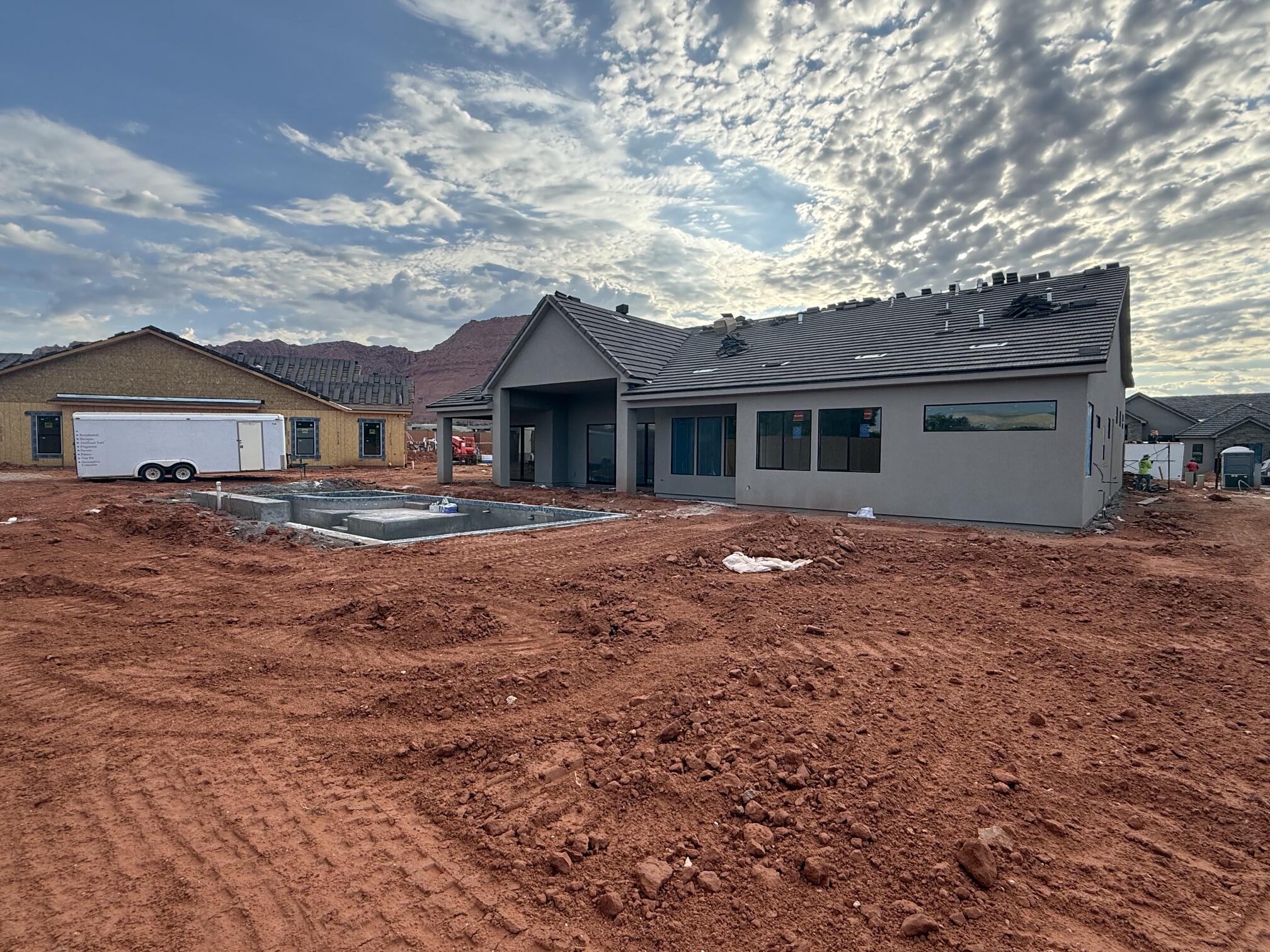 ONYX CANYON - Residential