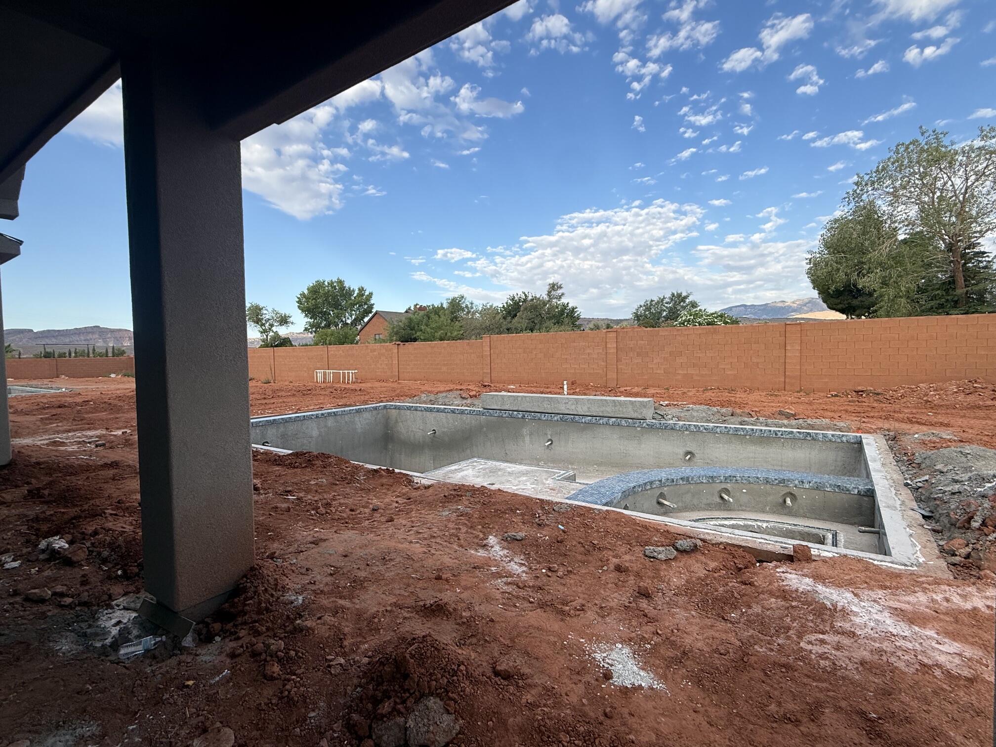 ONYX CANYON - Residential