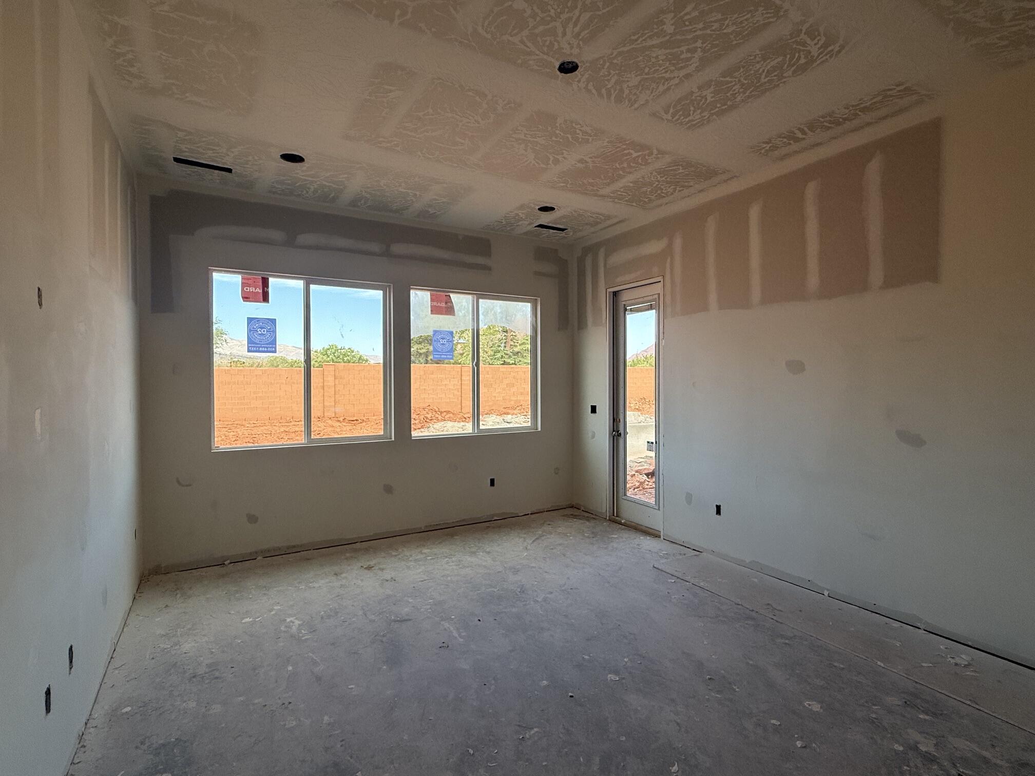 ONYX CANYON - Residential
