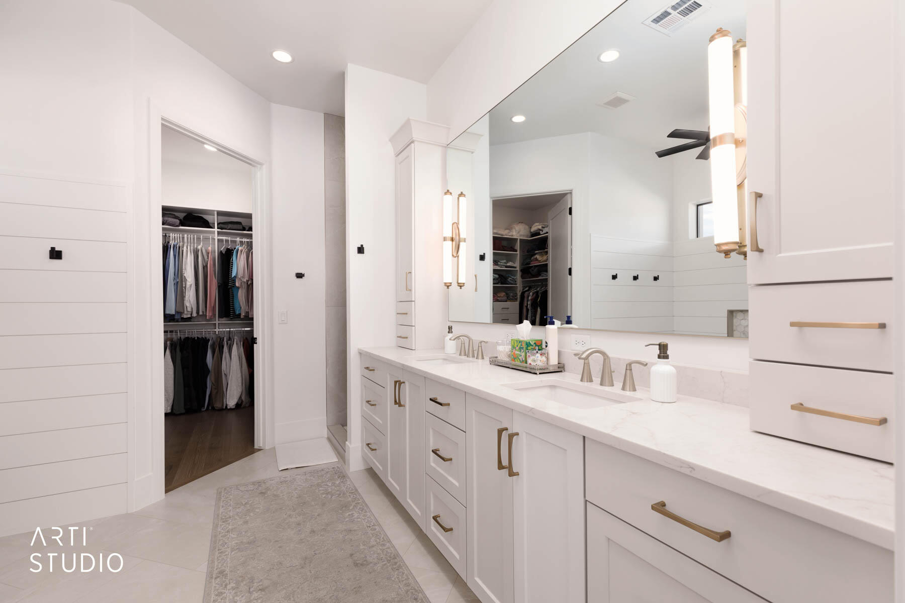 WASHINGTON VISTA - Residential