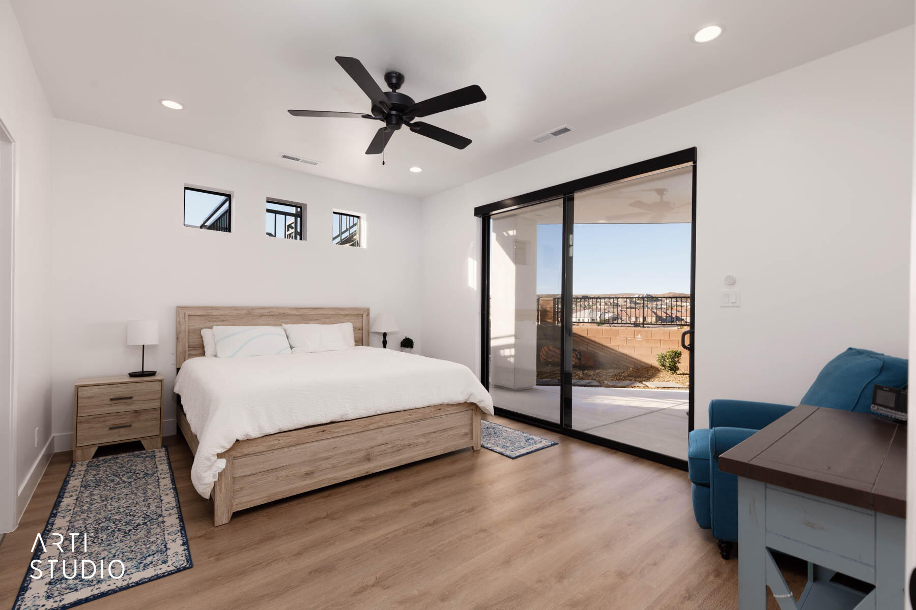 WASHINGTON VISTA - Residential
