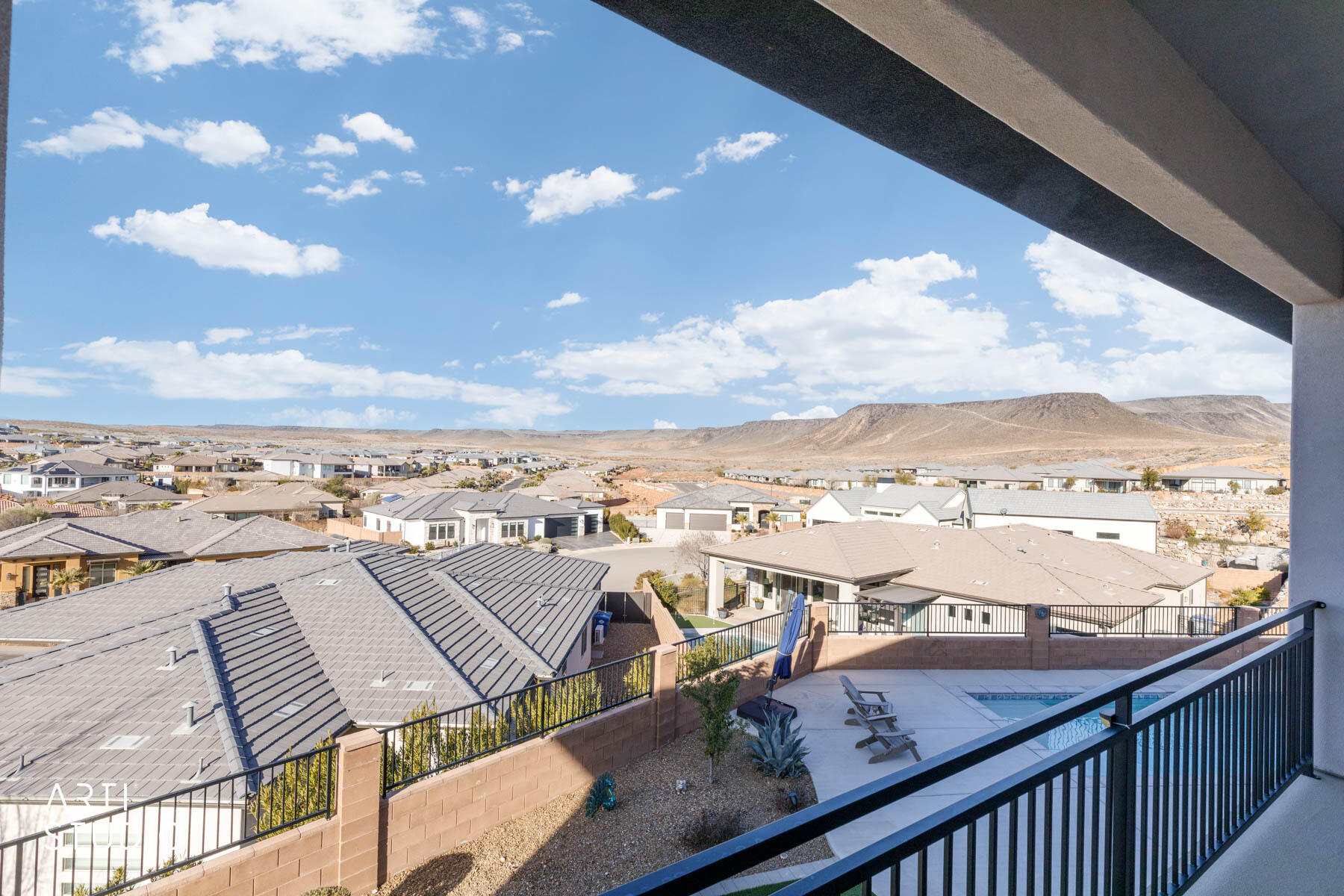 WASHINGTON VISTA - Residential
